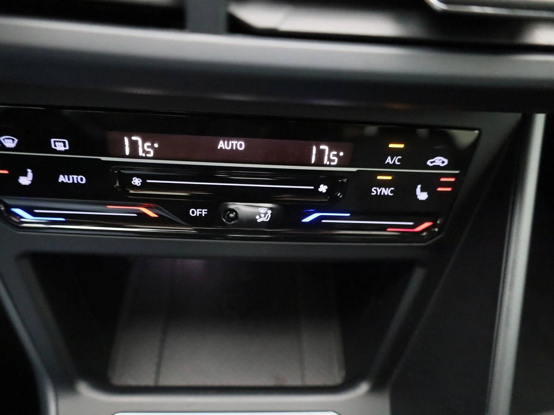 Volkswagen-Polo-image-20