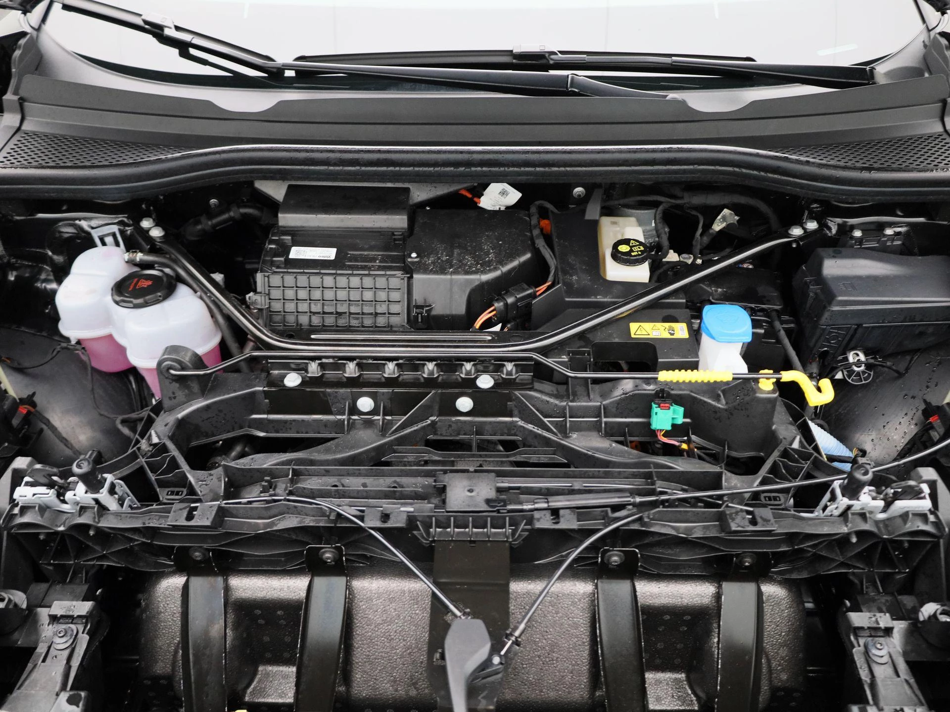 Audi-Q4 e-tron-image-43