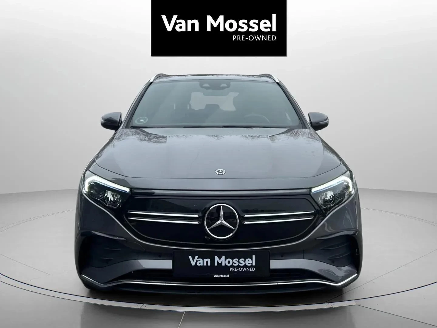 Mercedes-Benz-EQA-image-1