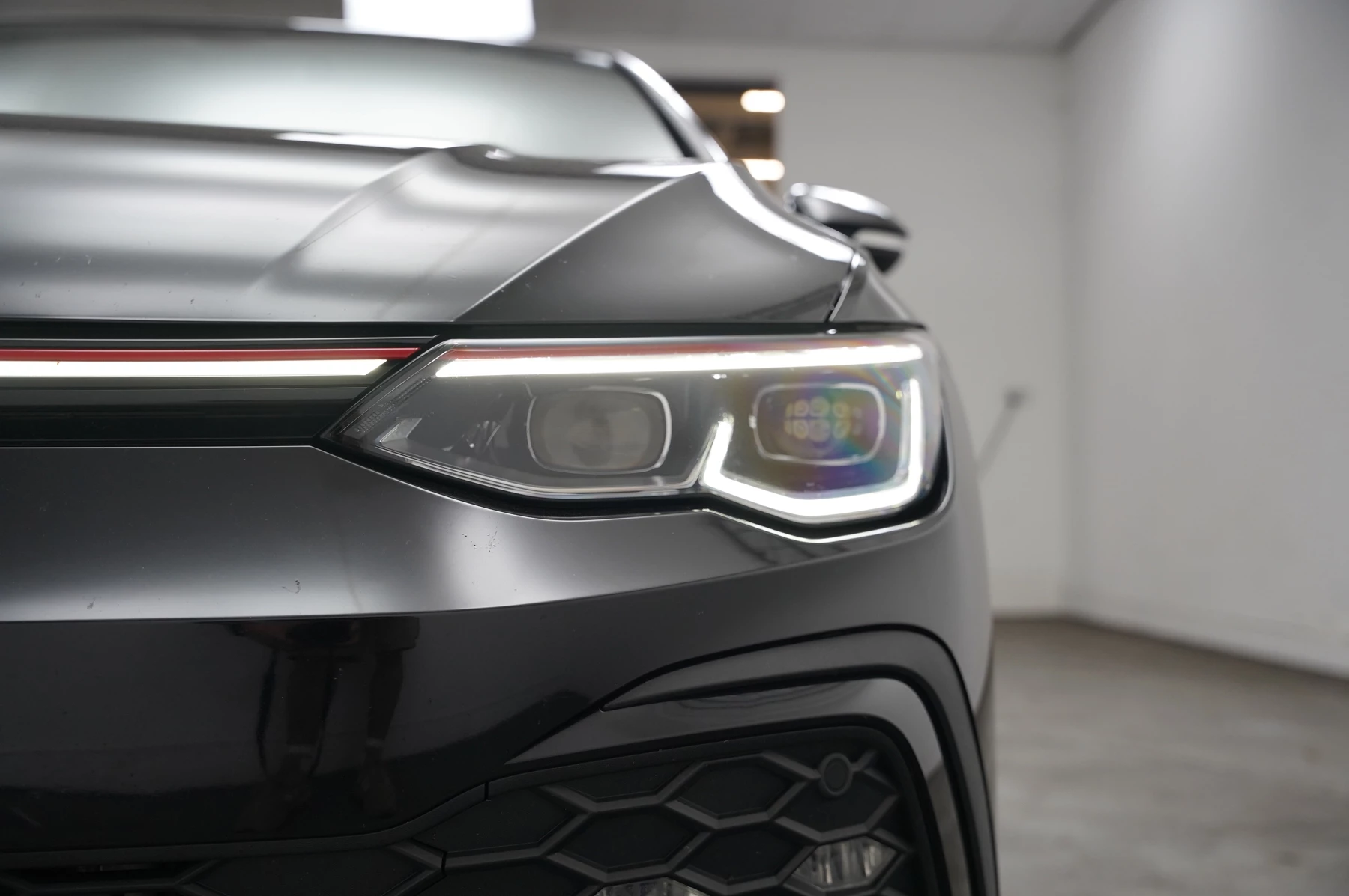 Volkswagen-Golf-image-30