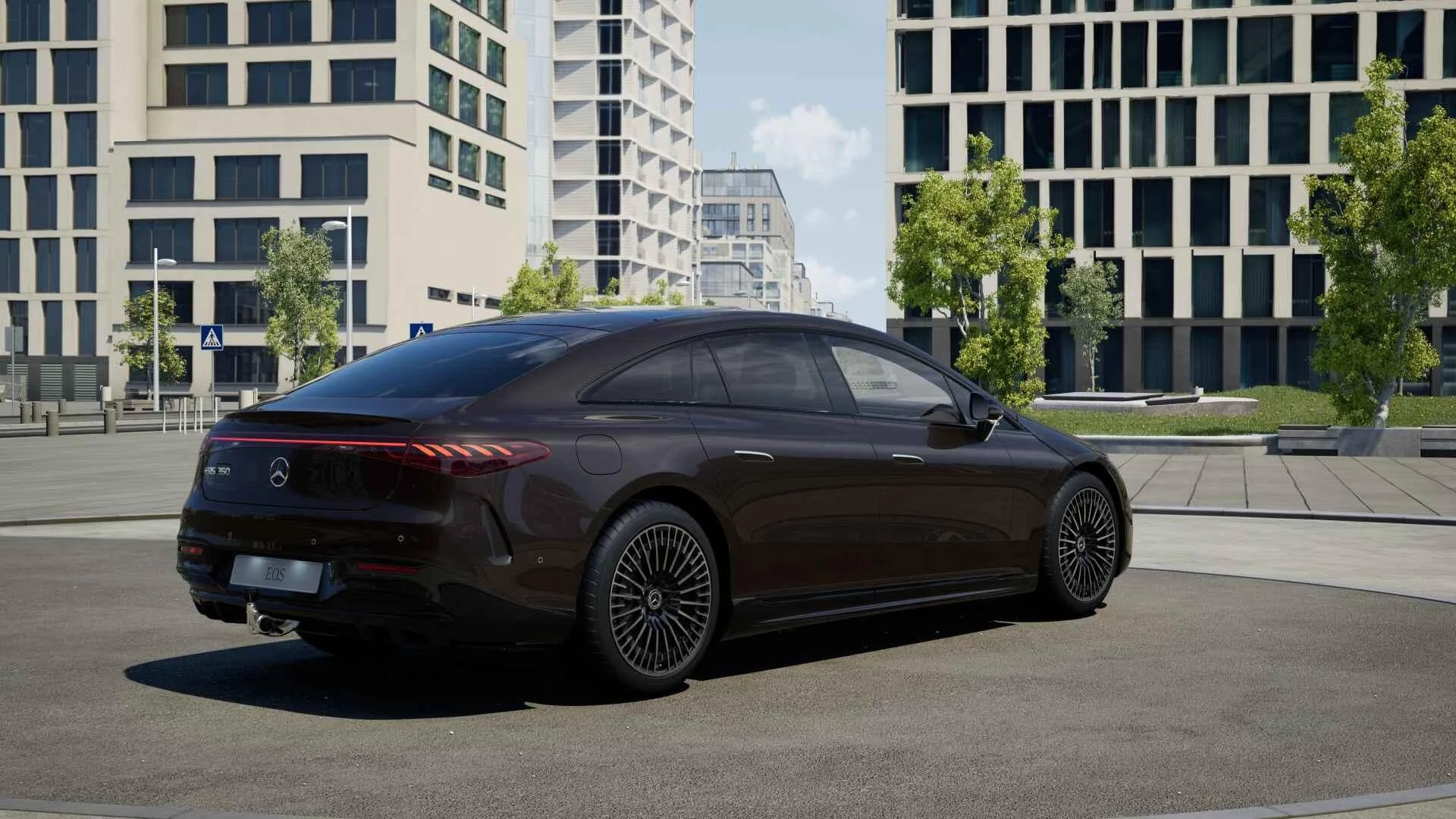 Mercedes-Benz-EQS-image-3