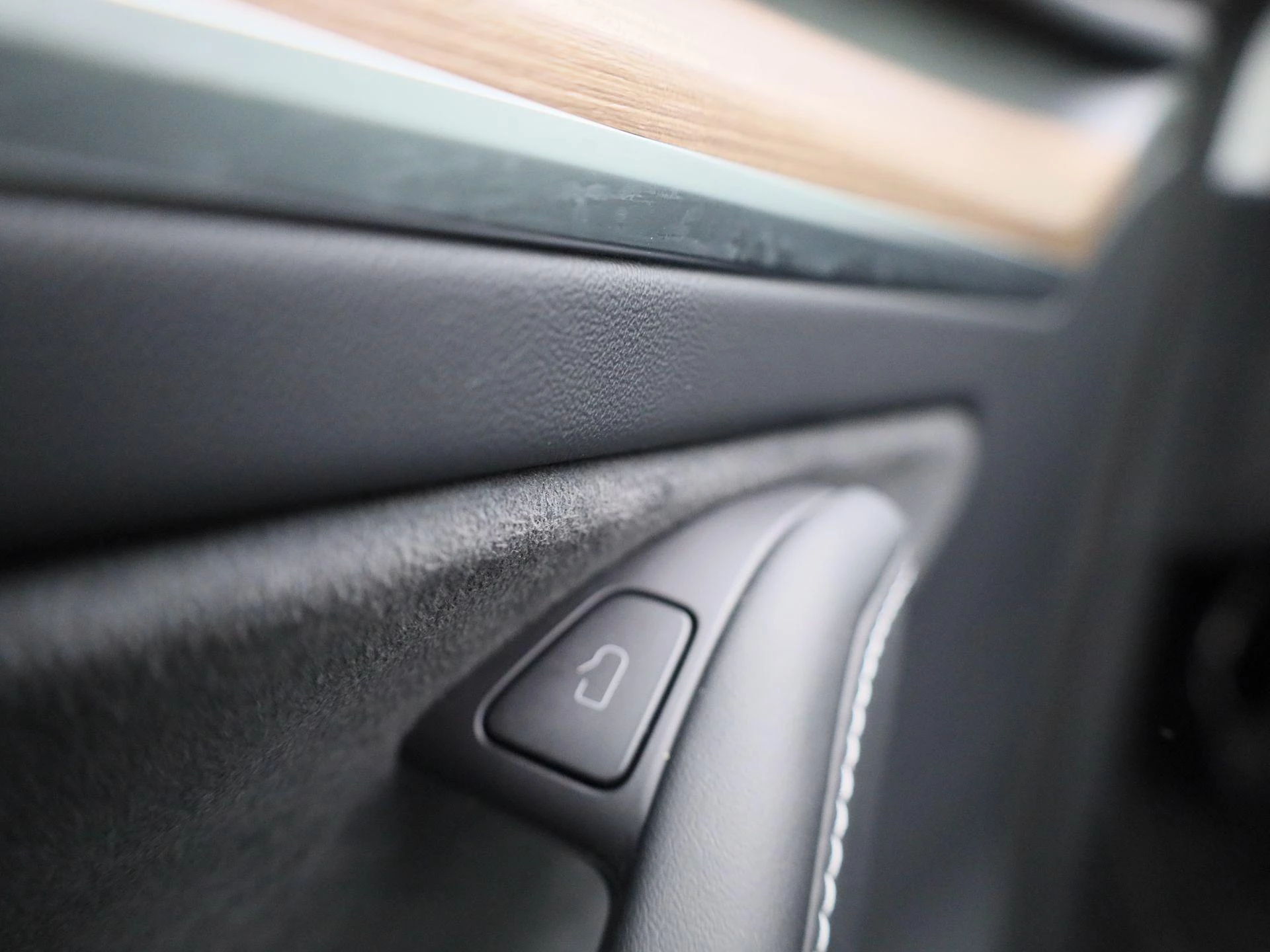 Tesla-Model Y-image-38