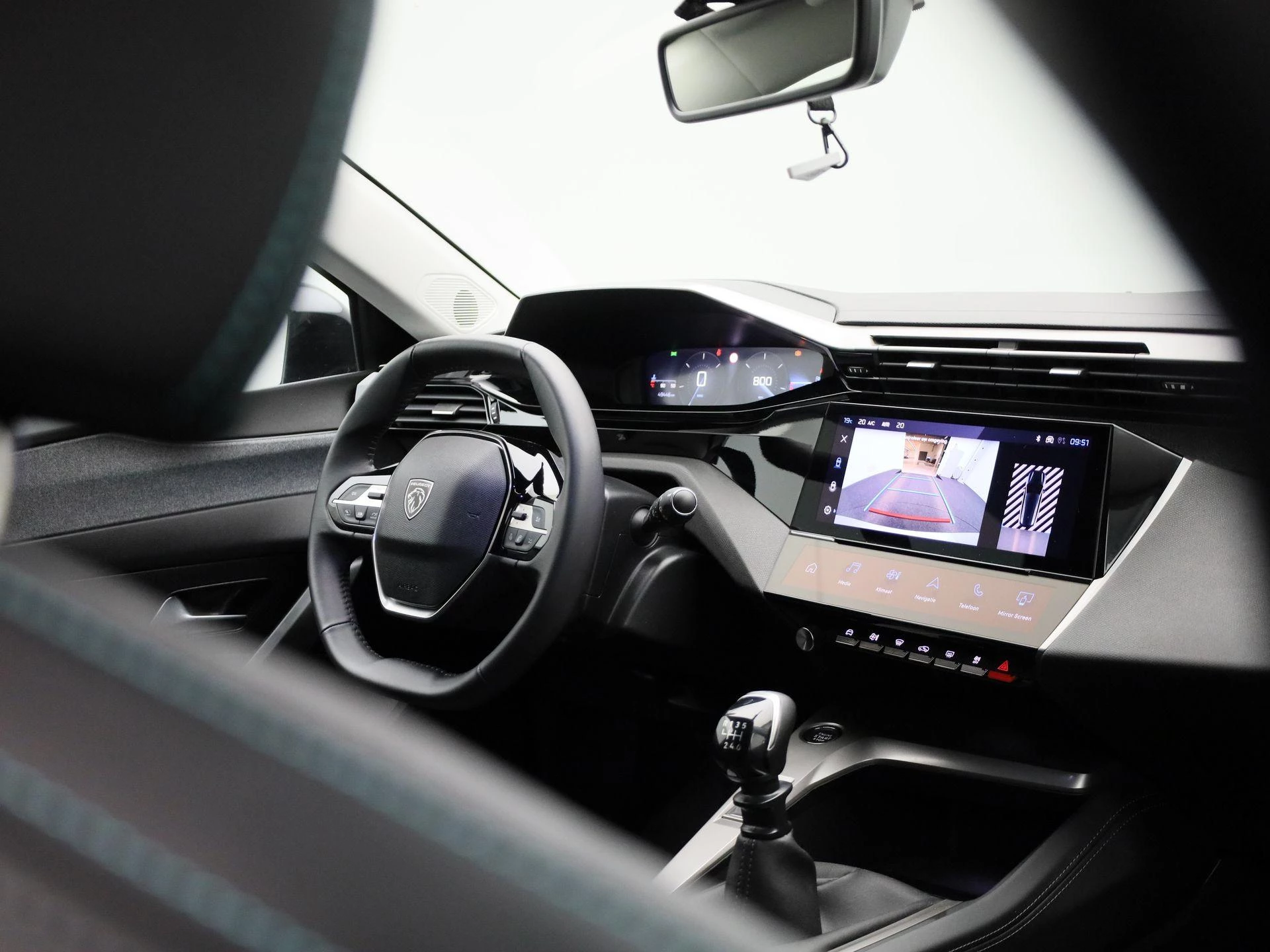 Peugeot-308-image-32