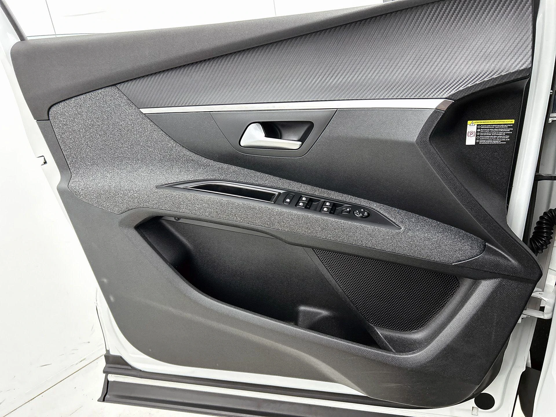 Peugeot-5008-image-43