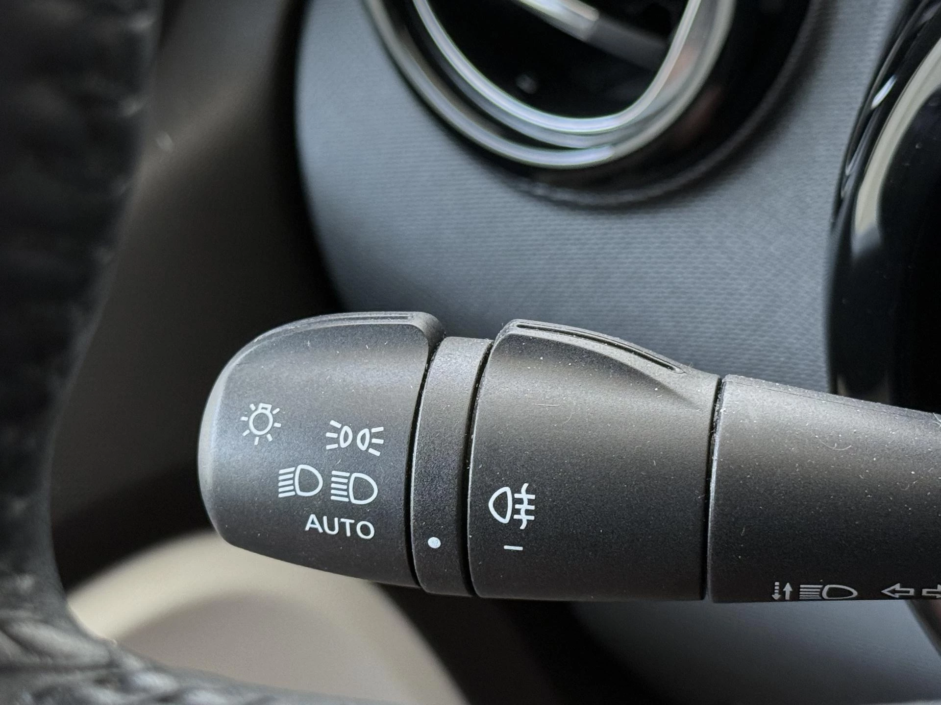 Renault-Twingo-image-19