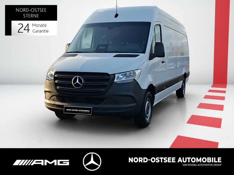 Mercedes-Benz-Sprinter-image-0