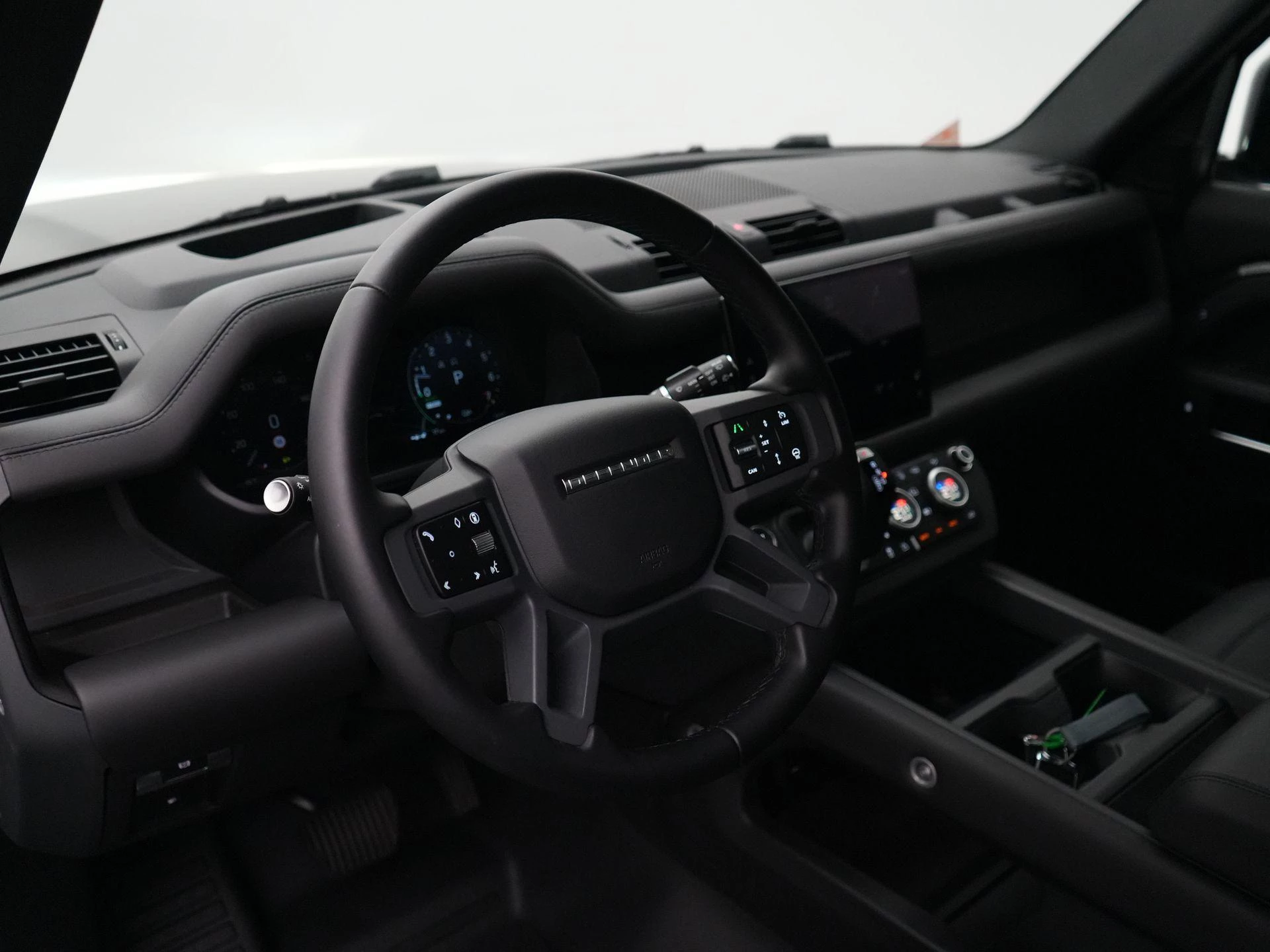 Land Rover-Defender-image-31