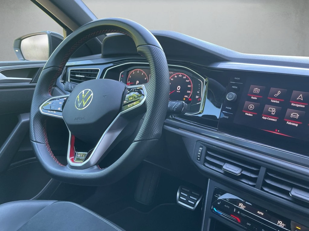 Volkswagen Polo VI 2.0 TSI DSG GTI