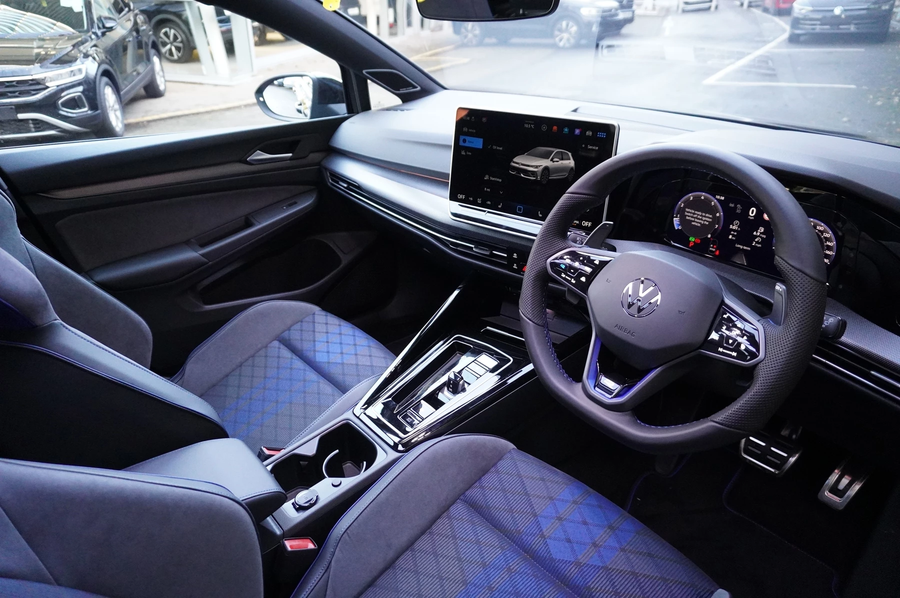 Volkswagen-Golf-image-5