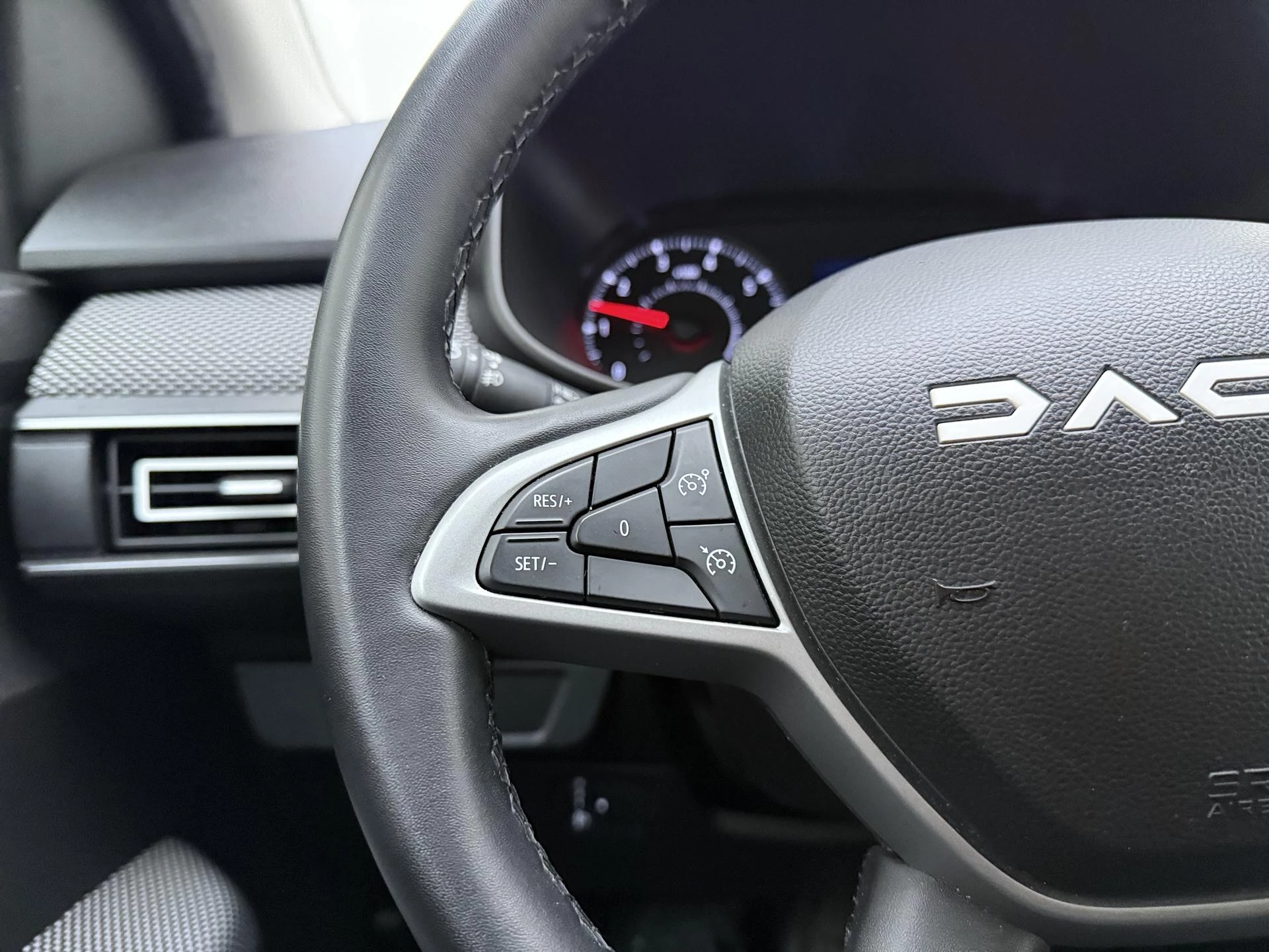 Dacia-Jogger-image-12