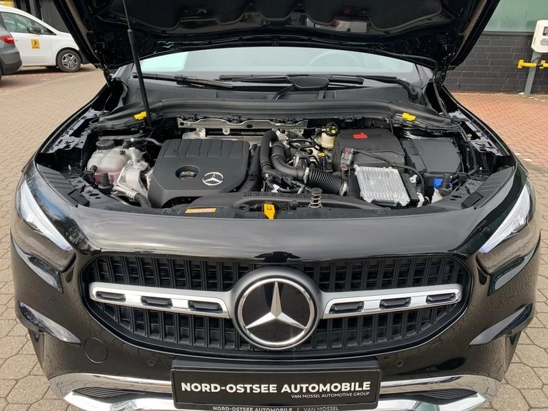 Mercedes-Benz GLA 200 PROGRESSIVE AHK MBUX SHZ LED ProgressiveH247 GLA 200 PROGRESSIVE AHK MBUX SHZ LED Progressive