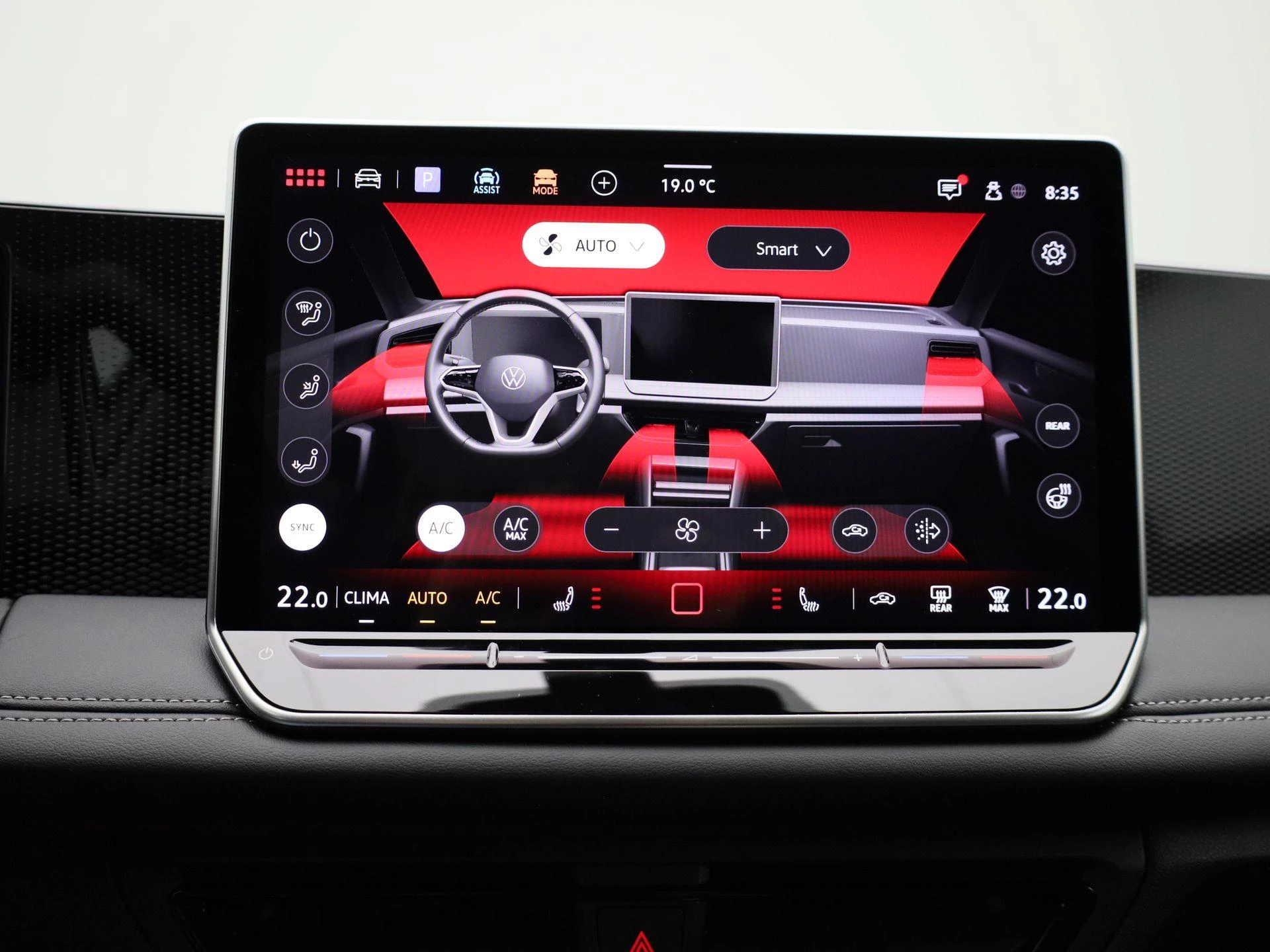 Volkswagen-Tiguan-image-18