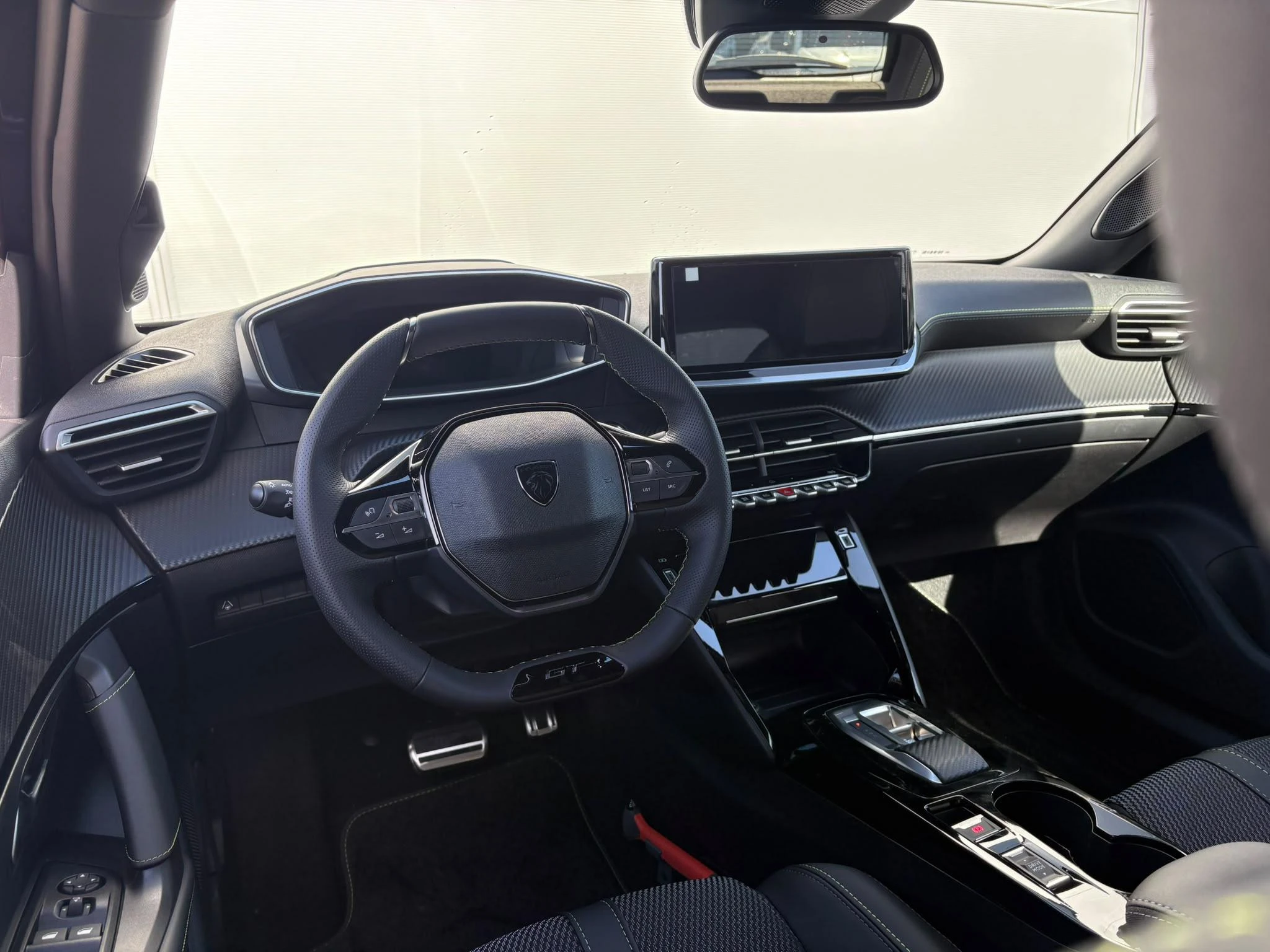 Peugeot-2008-image-9