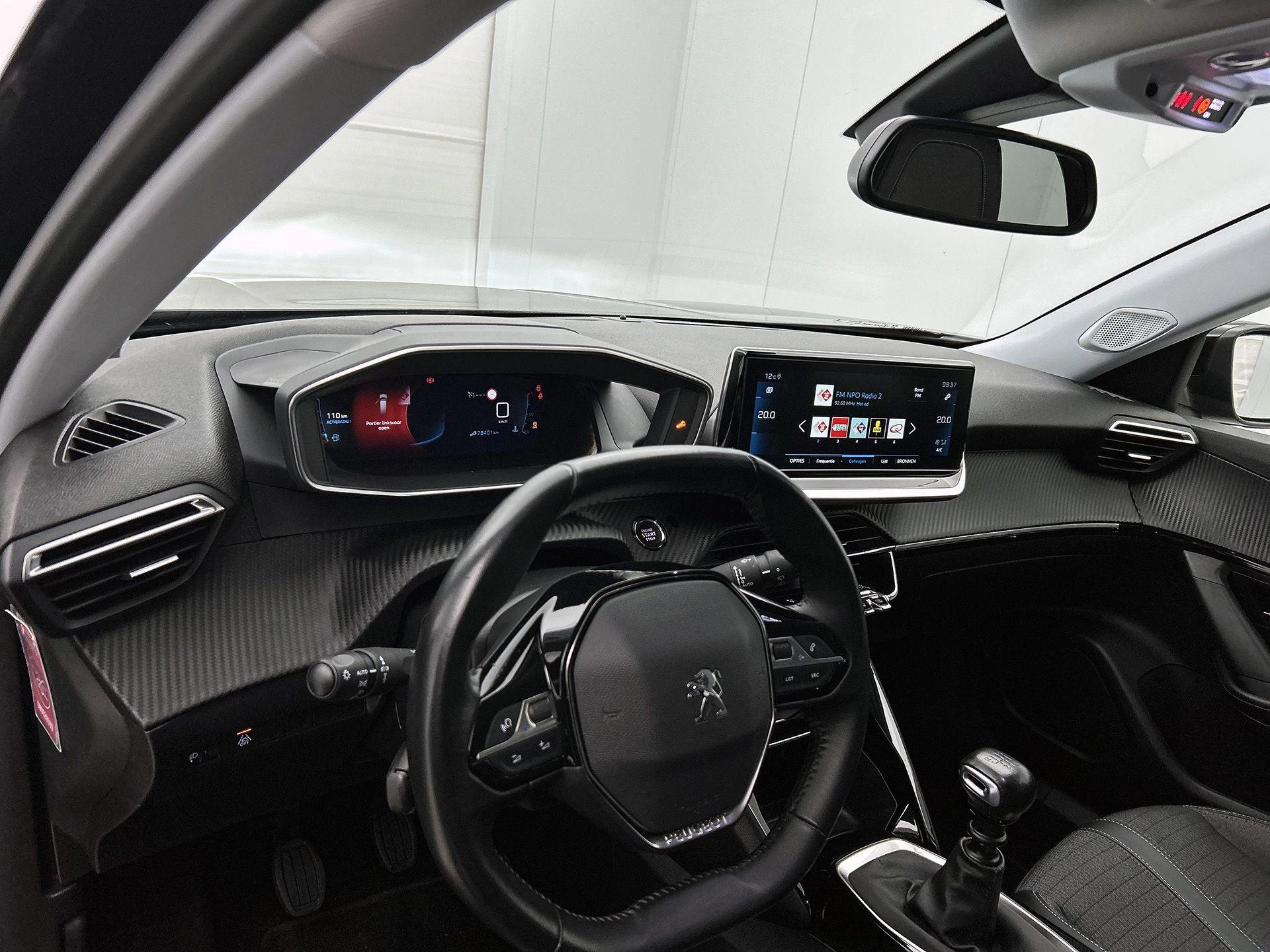 Peugeot 2008 1.2 PureTech Blue Lease Allure