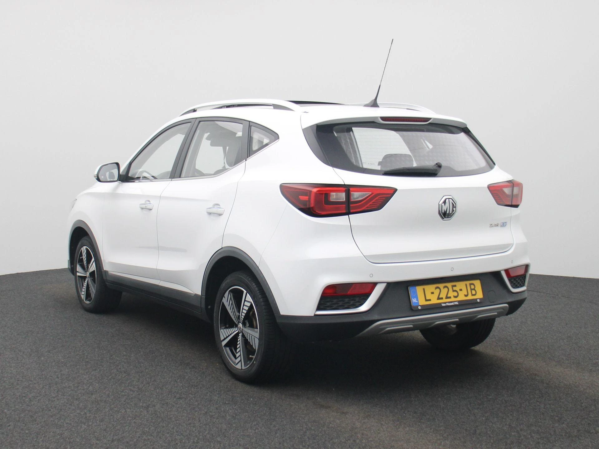 MG ZS EV