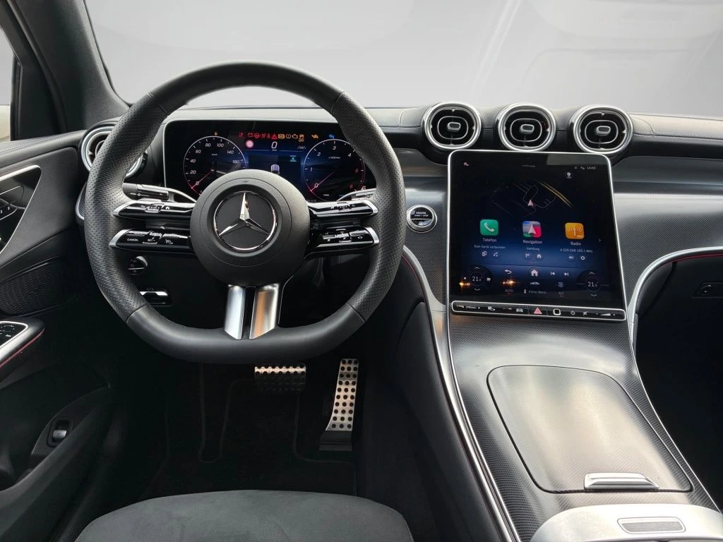 Mercedes-Benz-GLC 220 d-image-10