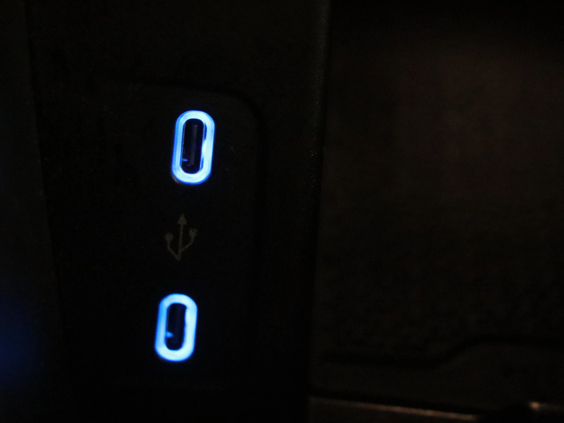 Mercedes-Benz-EQE-image-22