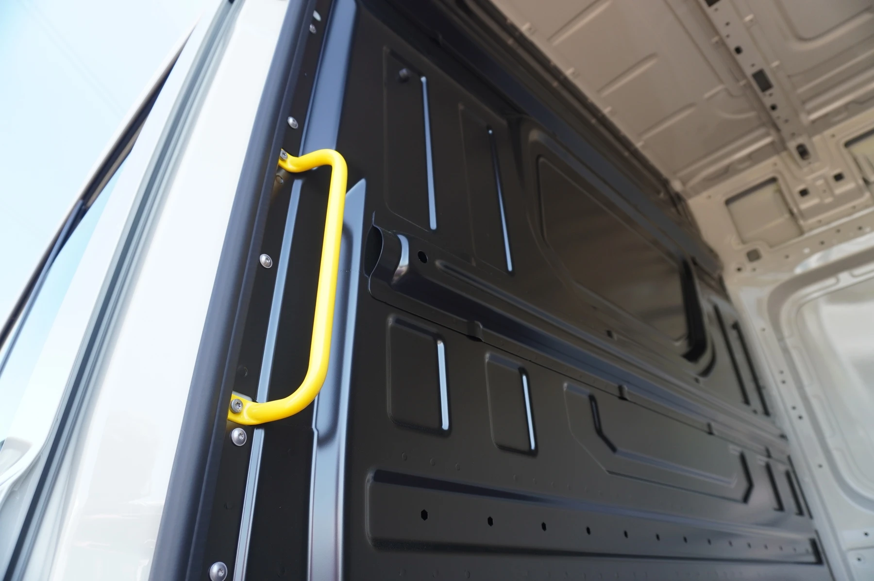 Volkswagen-Crafter-image-27