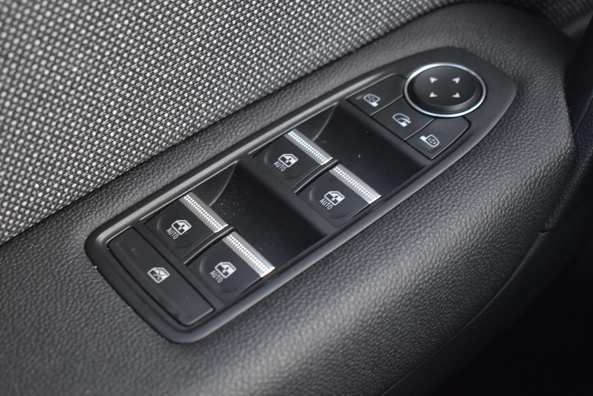 Renault-Captur-image-16