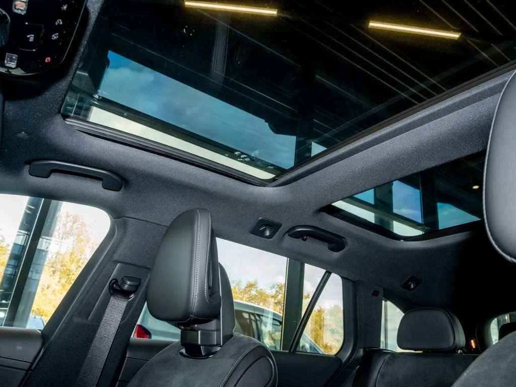 Mercedes-Benz-C-Klasse 200-image-13