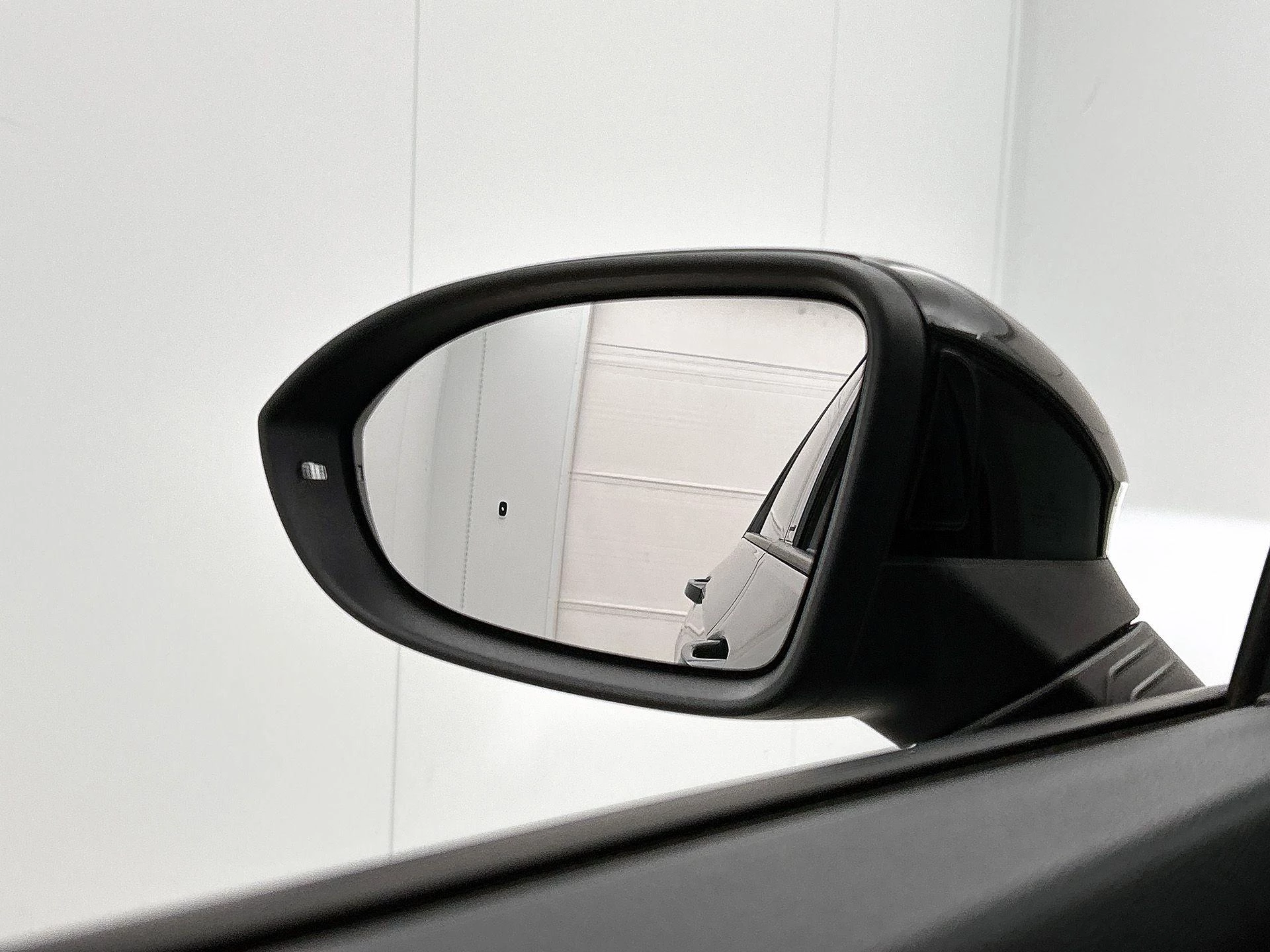 Volkswagen-Golf-image-22