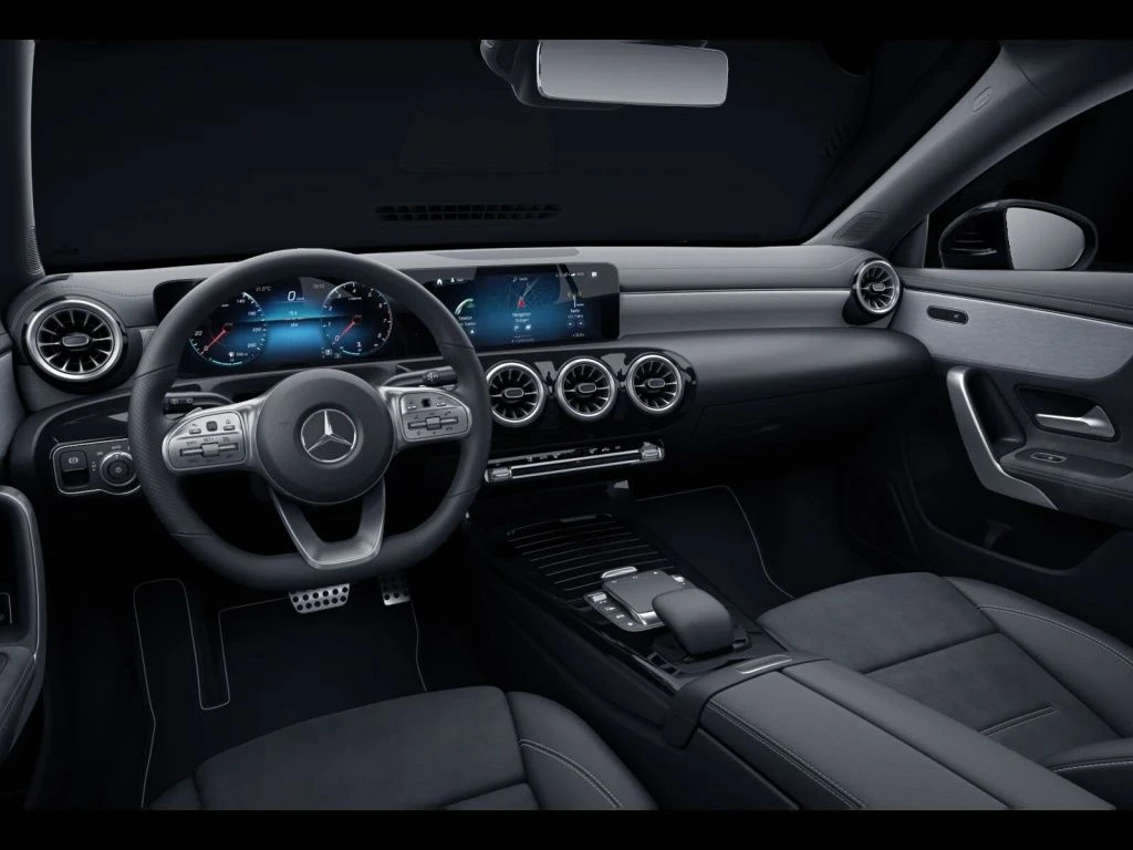 Mercedes-Benz-CLA 220 d-image-9