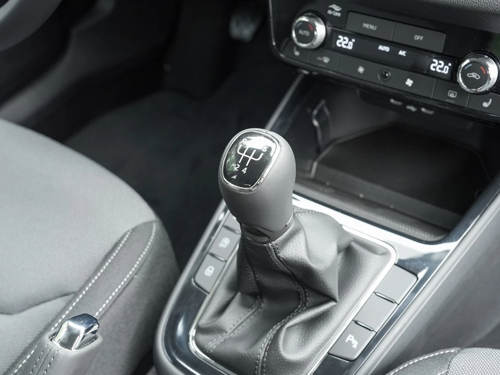 Škoda Fabia Tour 1.0 l TSI 70 kW / 95 PS