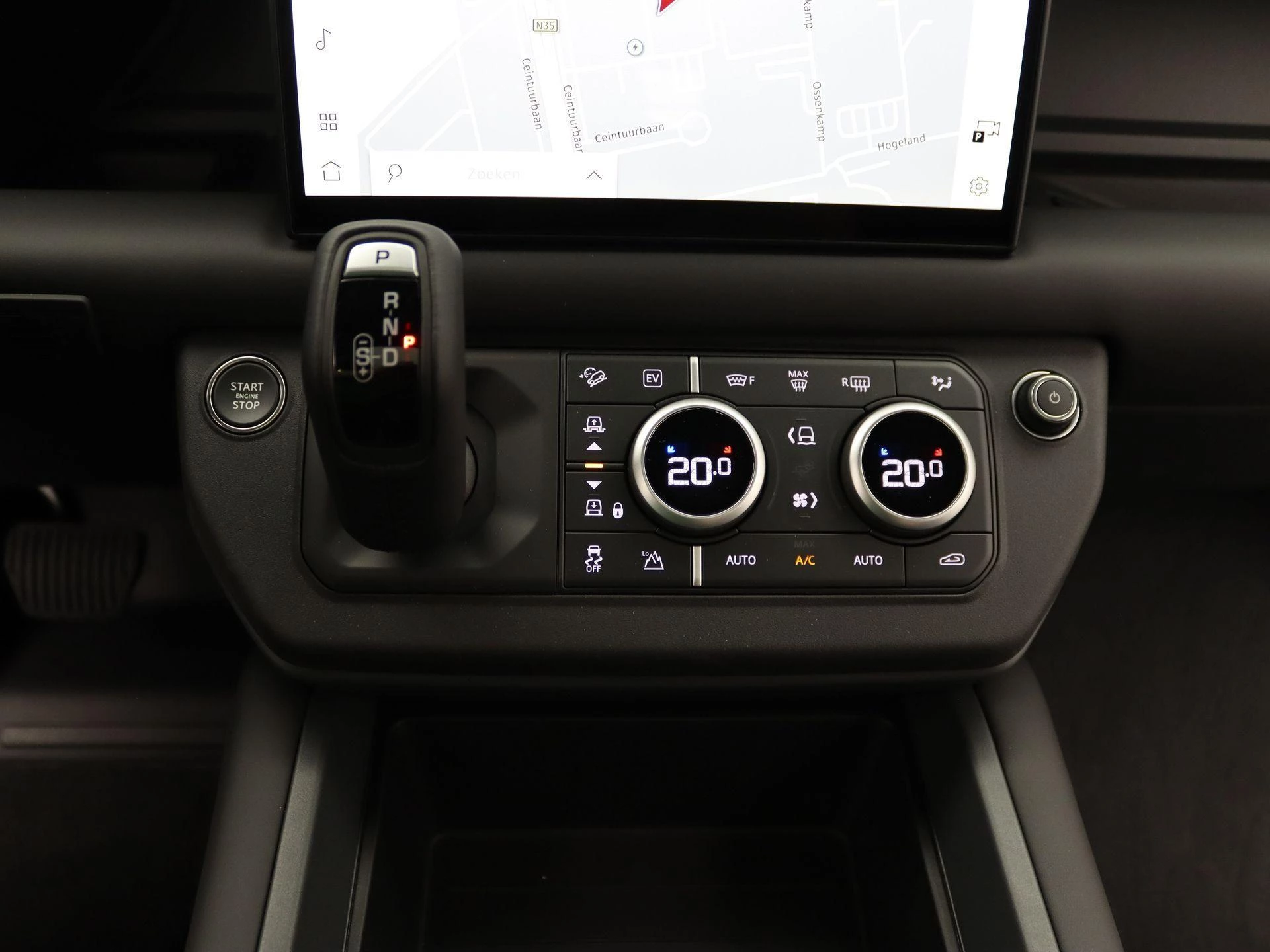 Land Rover-Defender-image-18