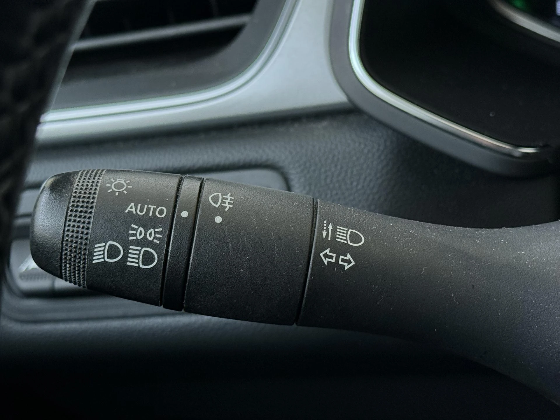 Renault-Captur-image-24