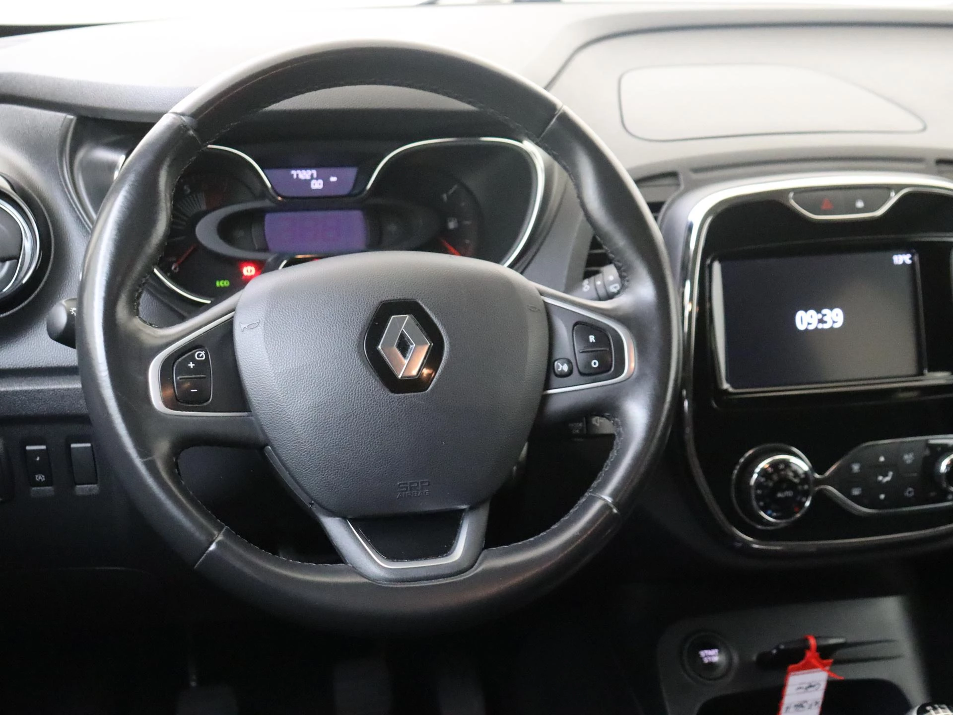 Renault-Captur-image-9