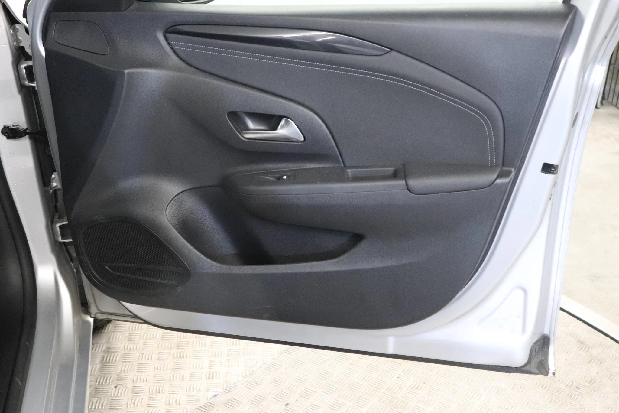Opel-Corsa-image-17