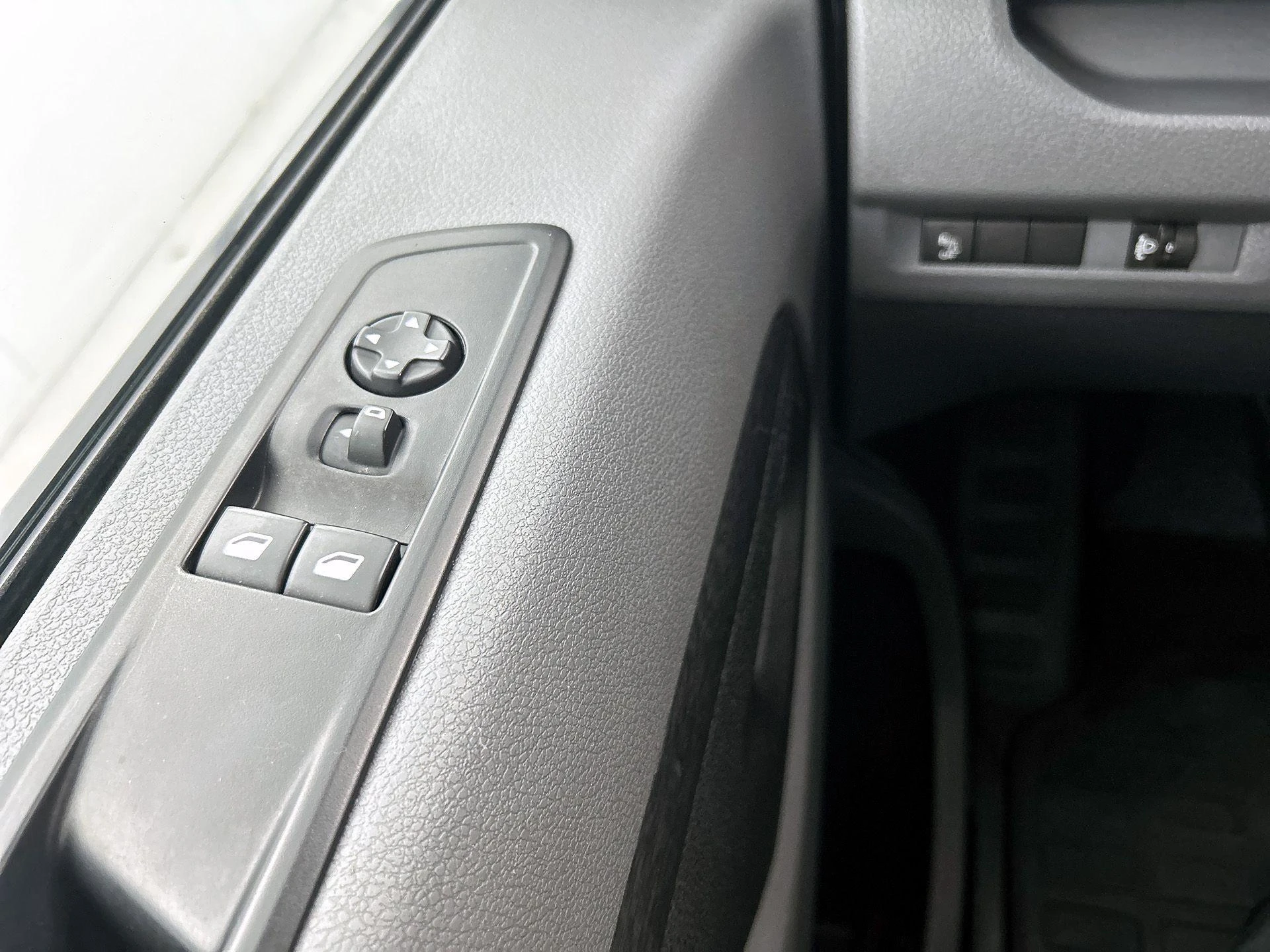 Opel-Vivaro-e-image-27