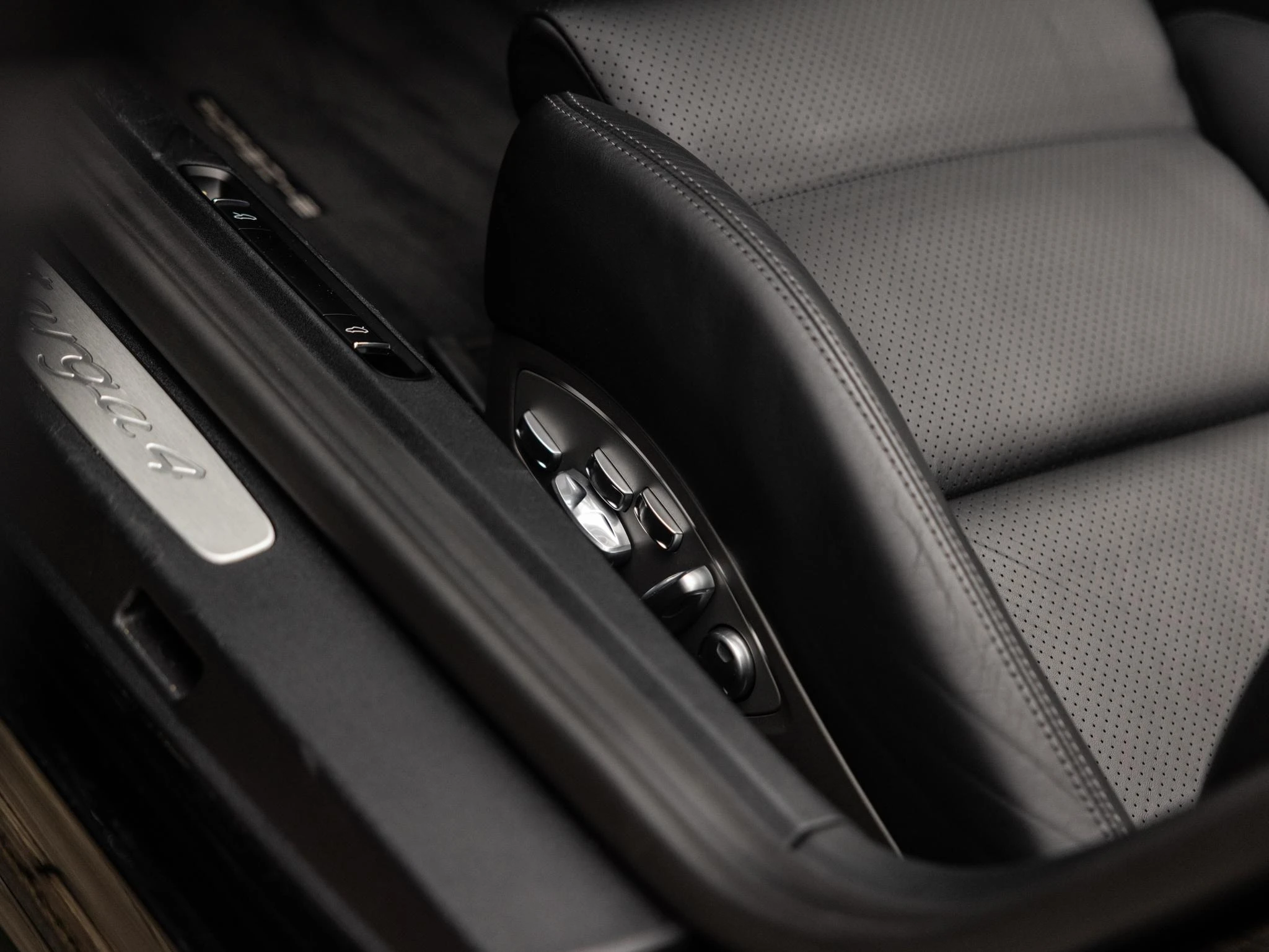 Porsche-911-image-16