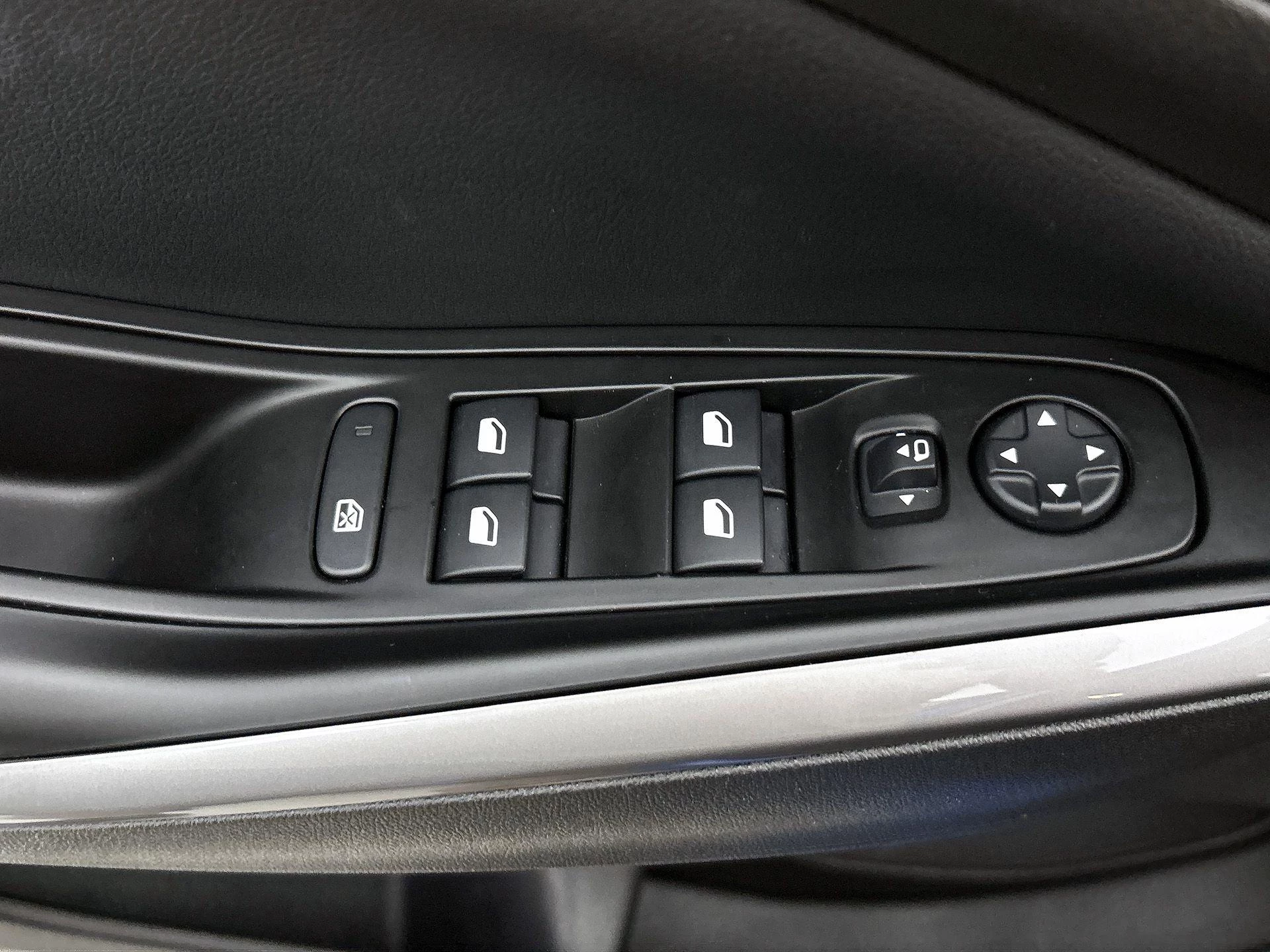 Opel Grandland 1.6 Turbo Plug-In Hybrid Business Elegance
