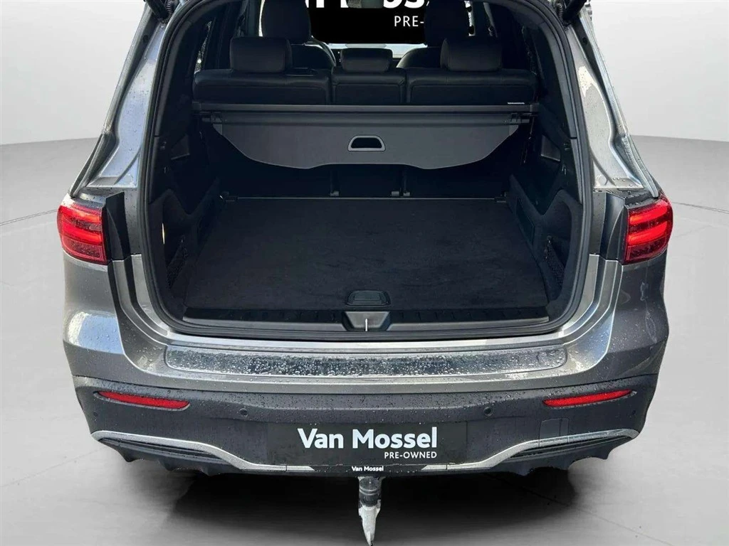 Mercedes-Benz-EQB-image-22