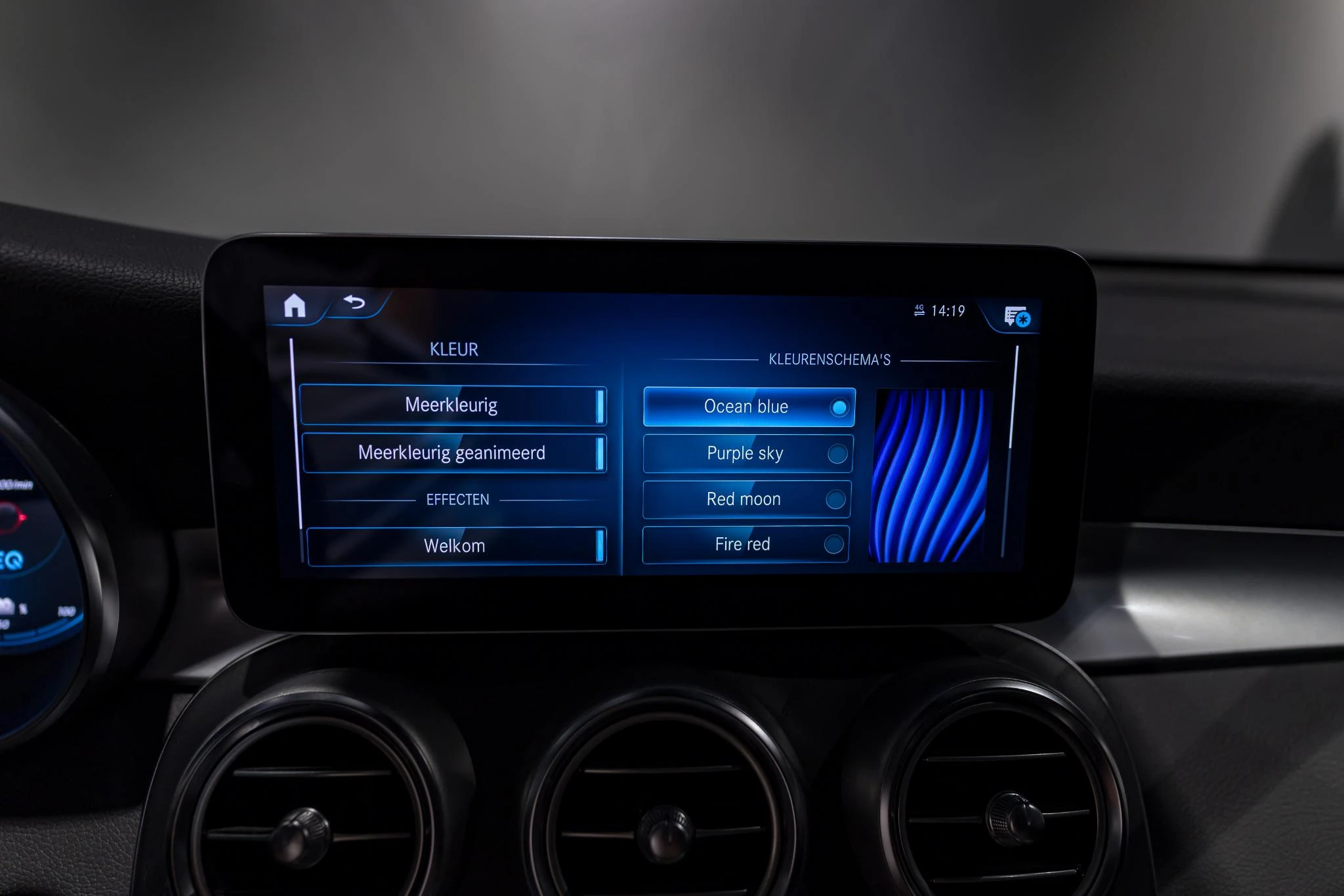 Mercedes-Benz-GLC-image-27