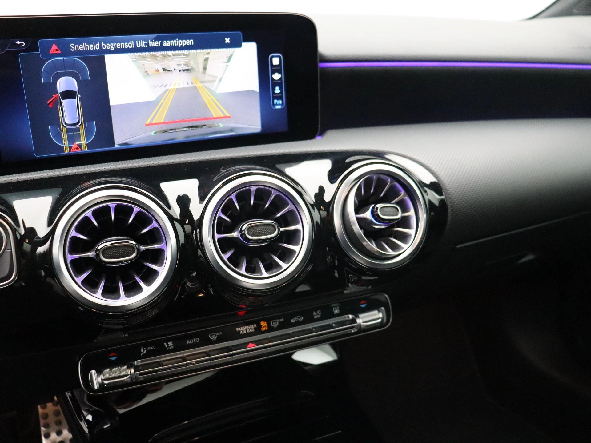 Mercedes-Benz Classe A 250 e AMG Line + PANORAMISCH DAK + CARPLAY + NIGHTPAKKET +