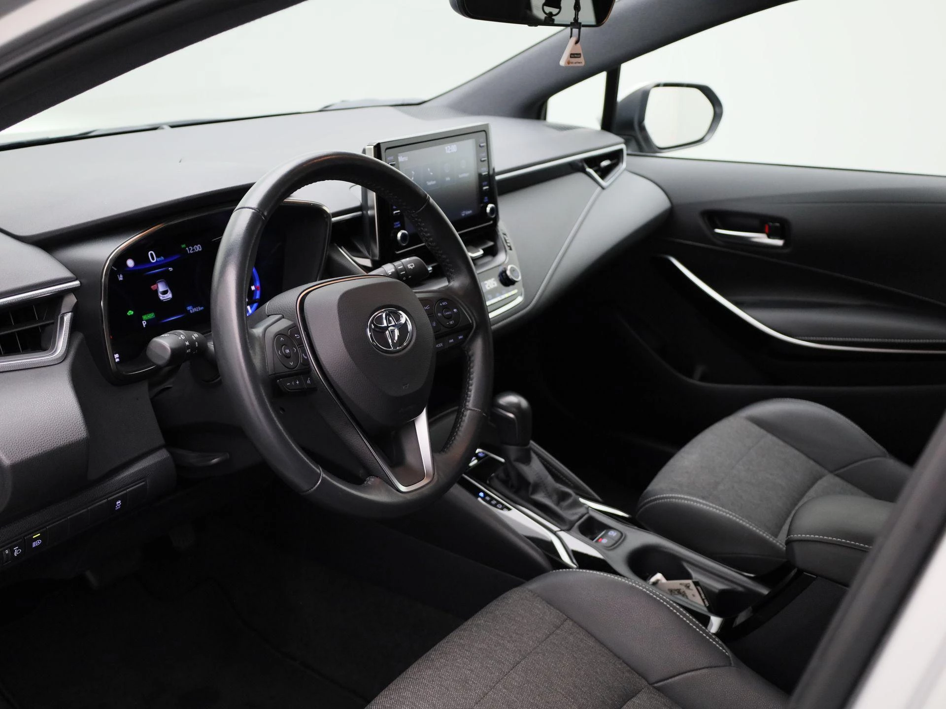 Toyota-Corolla-image-25