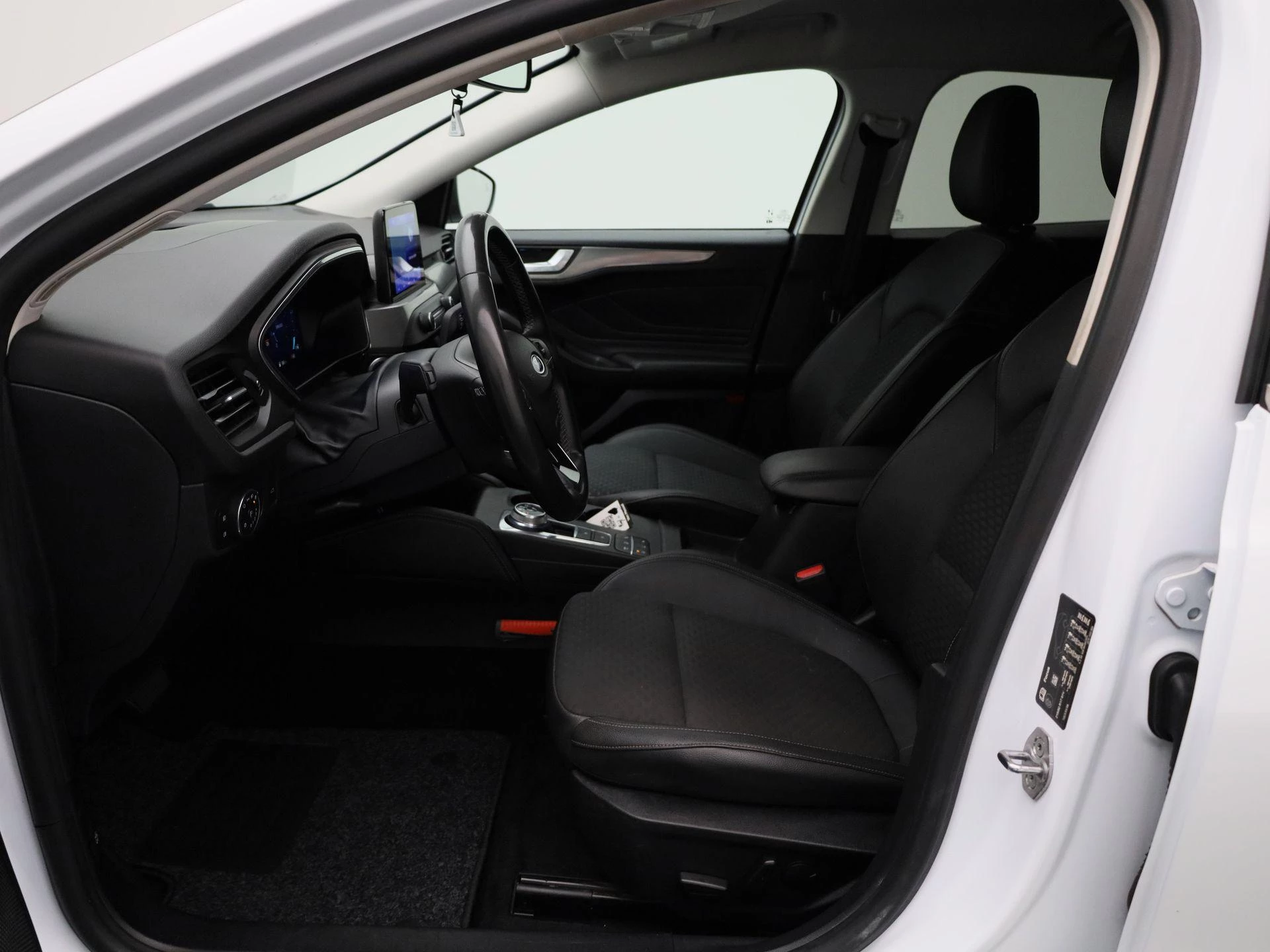 Ford Focus Wagon 1.0 EcoBoost Titanium X Business