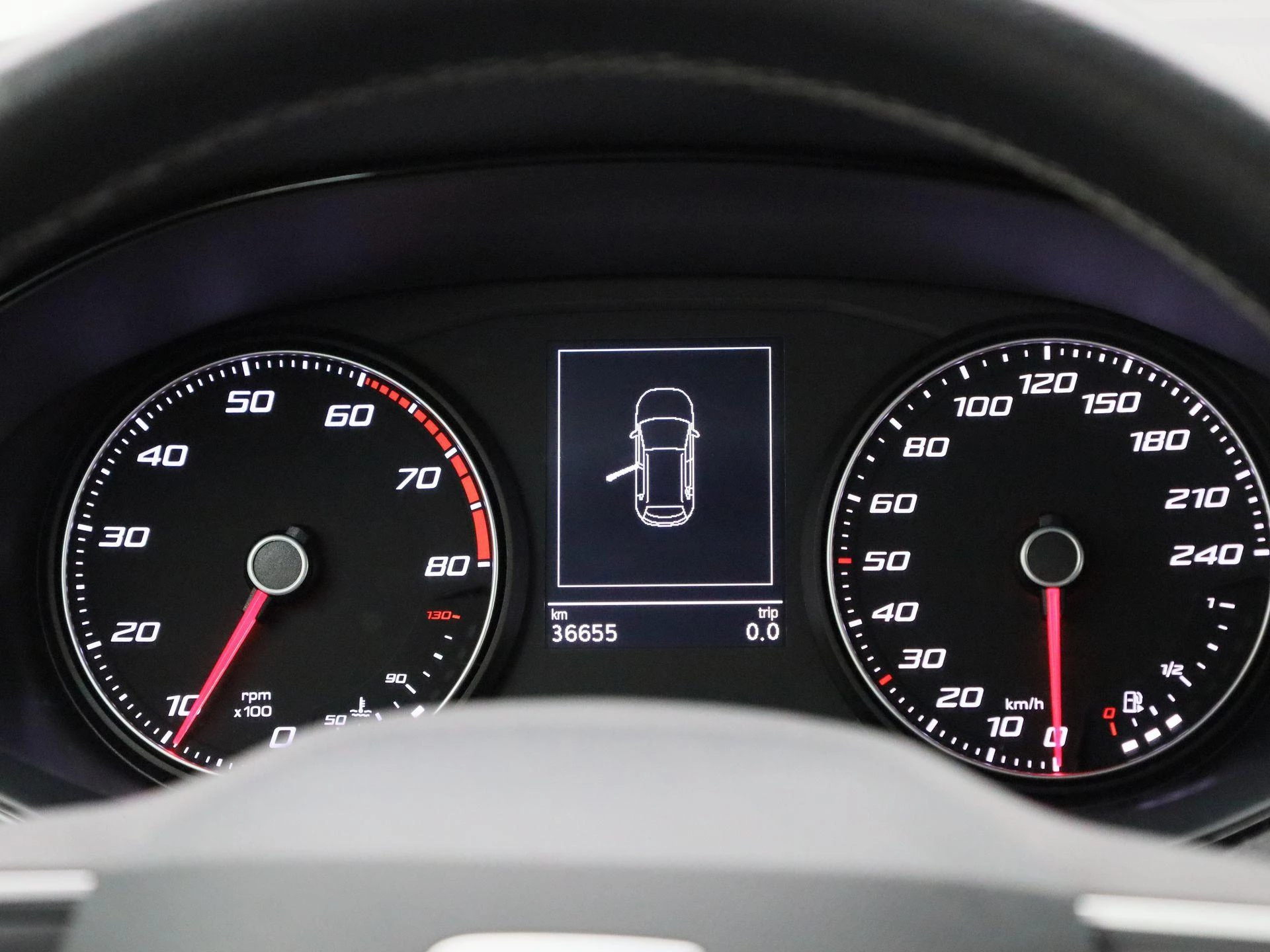 SEAT-Arona-image-7