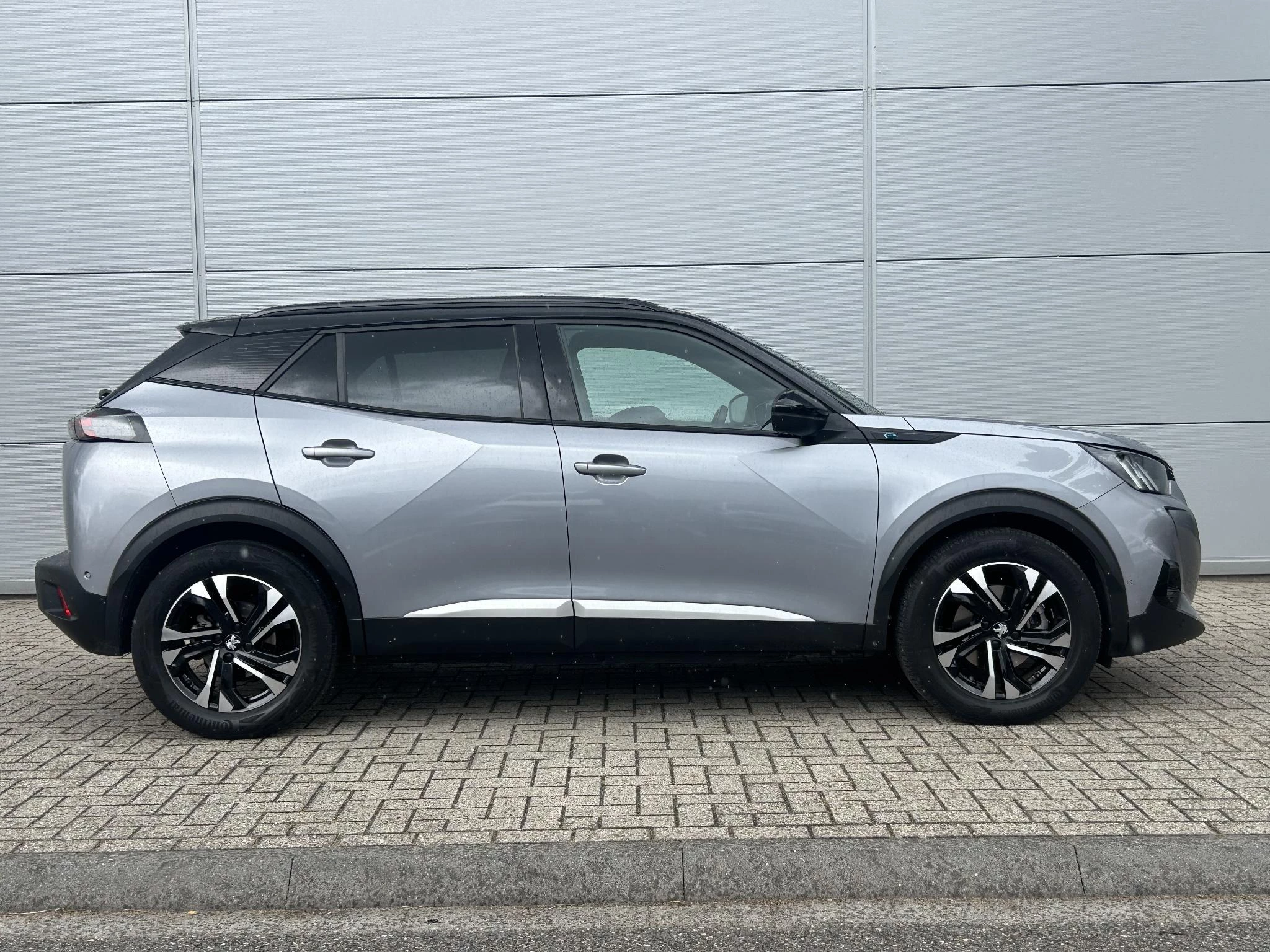 Peugeot e-2008 EV GT 50 kWh