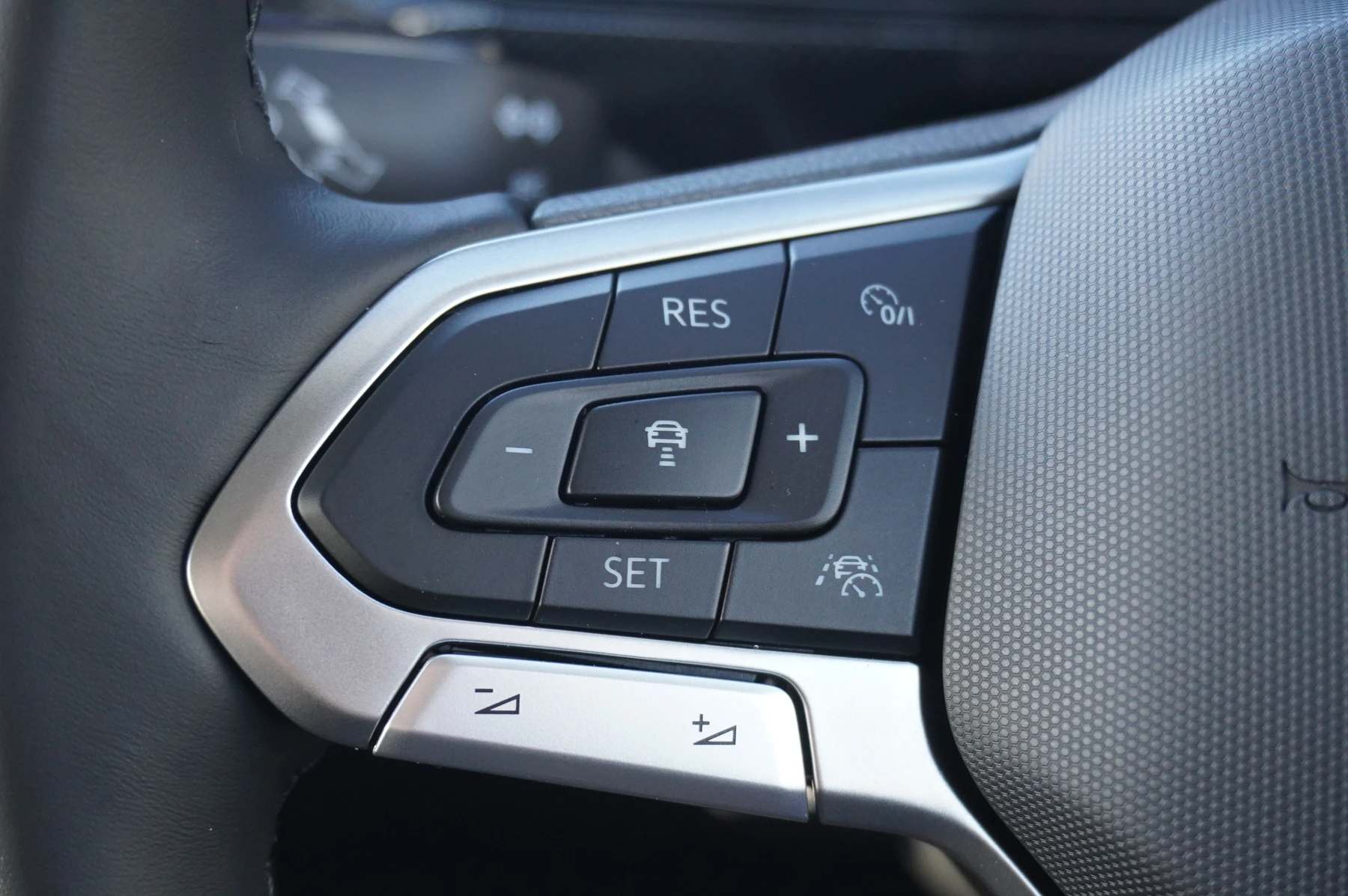 Volkswagen-T-Cross-image-26