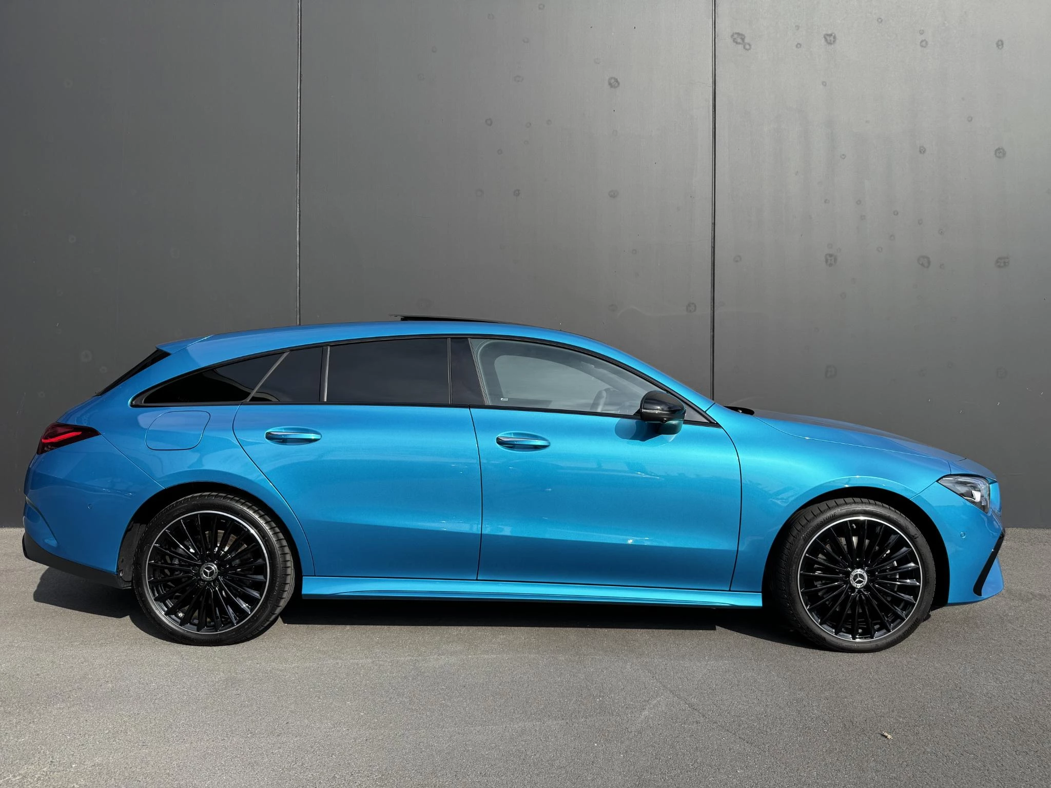 Mercedes-Benz-CLA-image-6