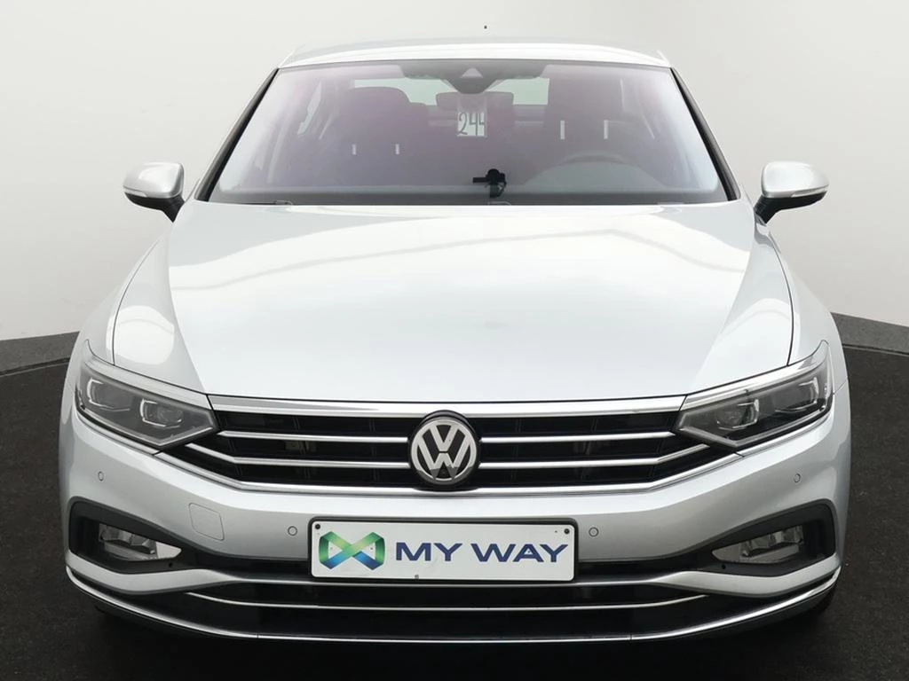 Volkswagen Passat Passat Elegance Business 1.5TSI 150PK* *LEDER*ALCANTARA*CAMERA*VIRTUAL COCKPIT*ACC*PDC*ZETELVERWARMING*...*