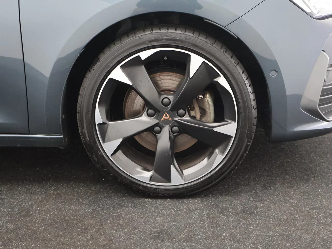 CUPRA-Leon Sportstourer-image-2