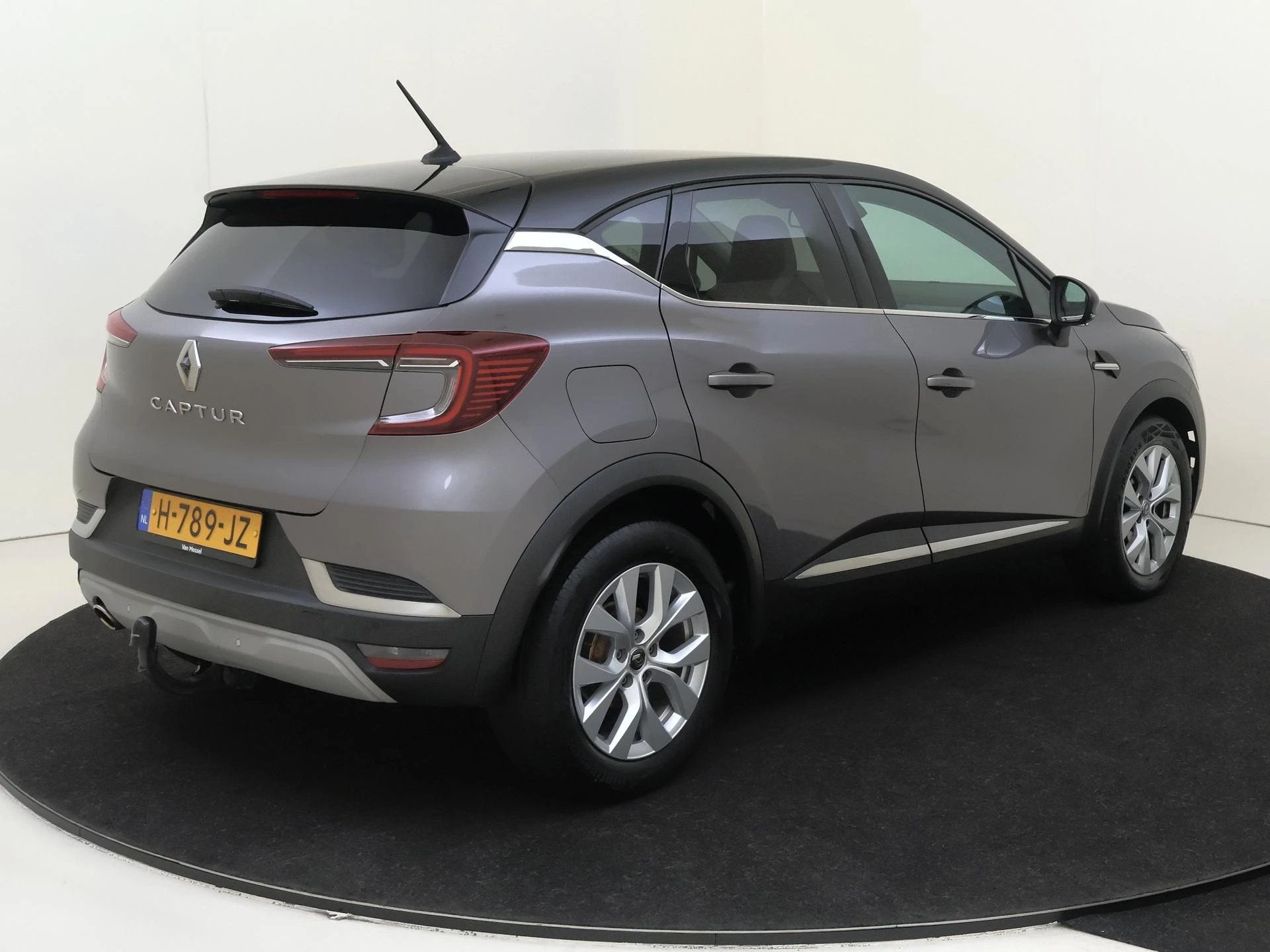 Renault-Captur-image-3