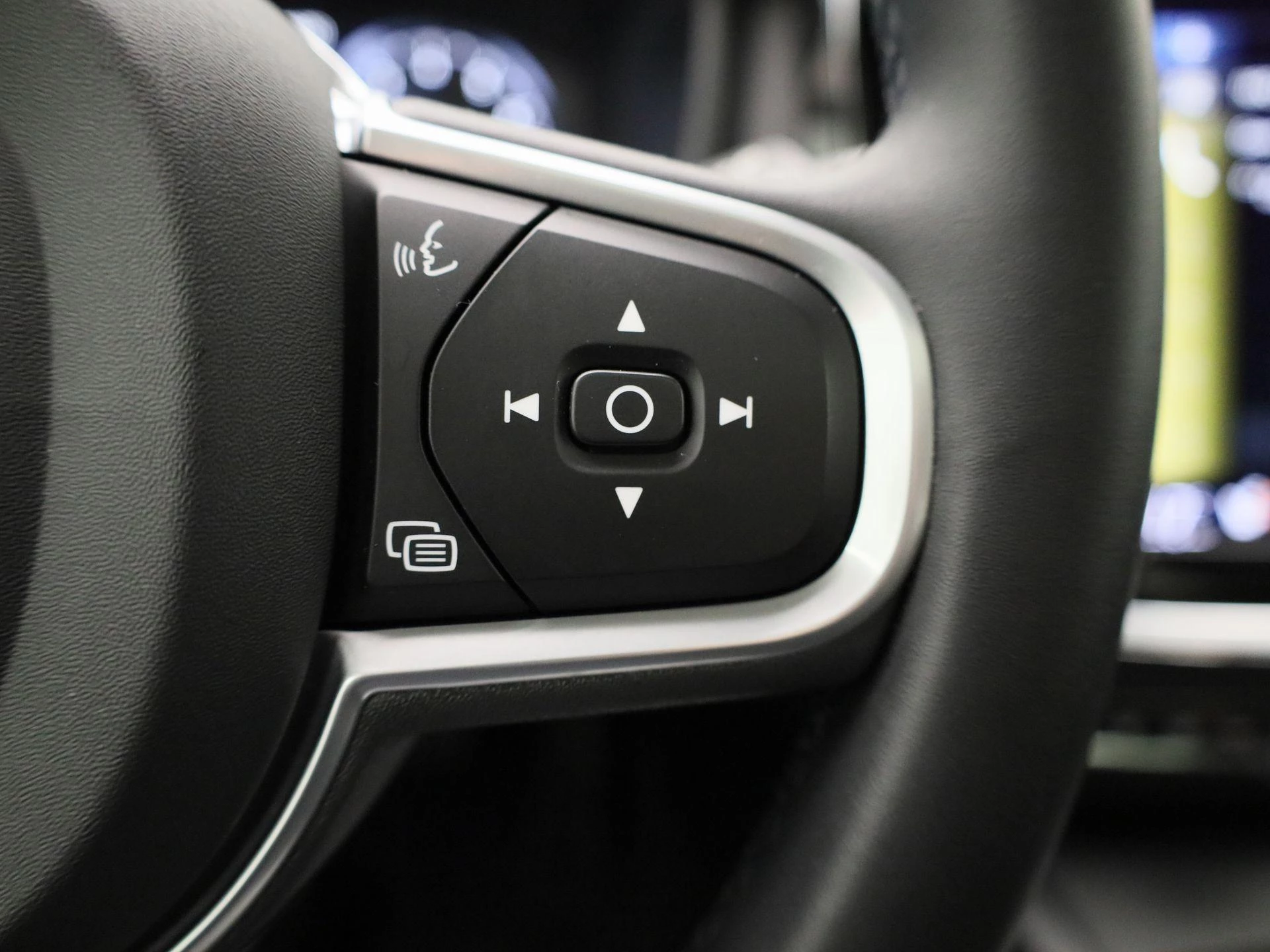 Volvo-V60-image-16