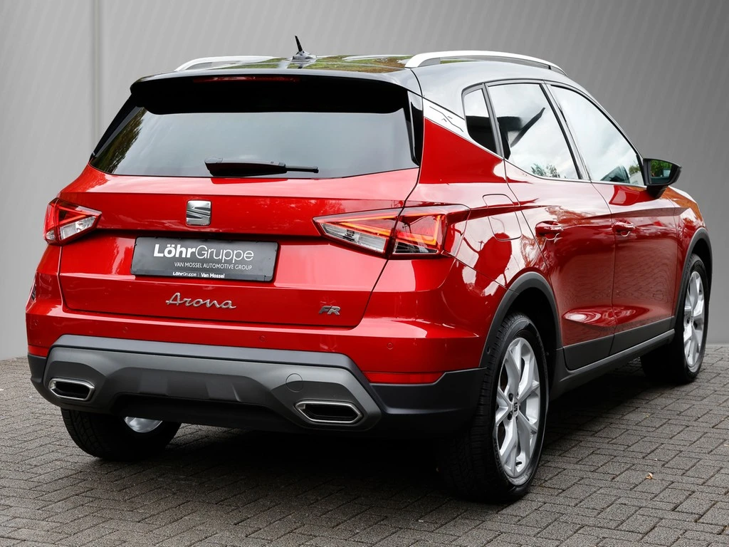 SEAT-Arona-image-3