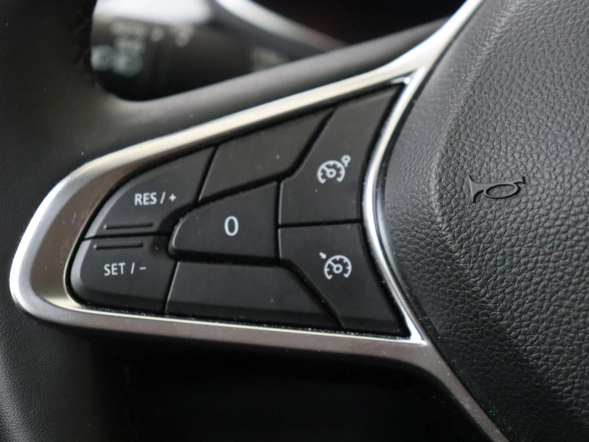 Renault-Captur-image-12