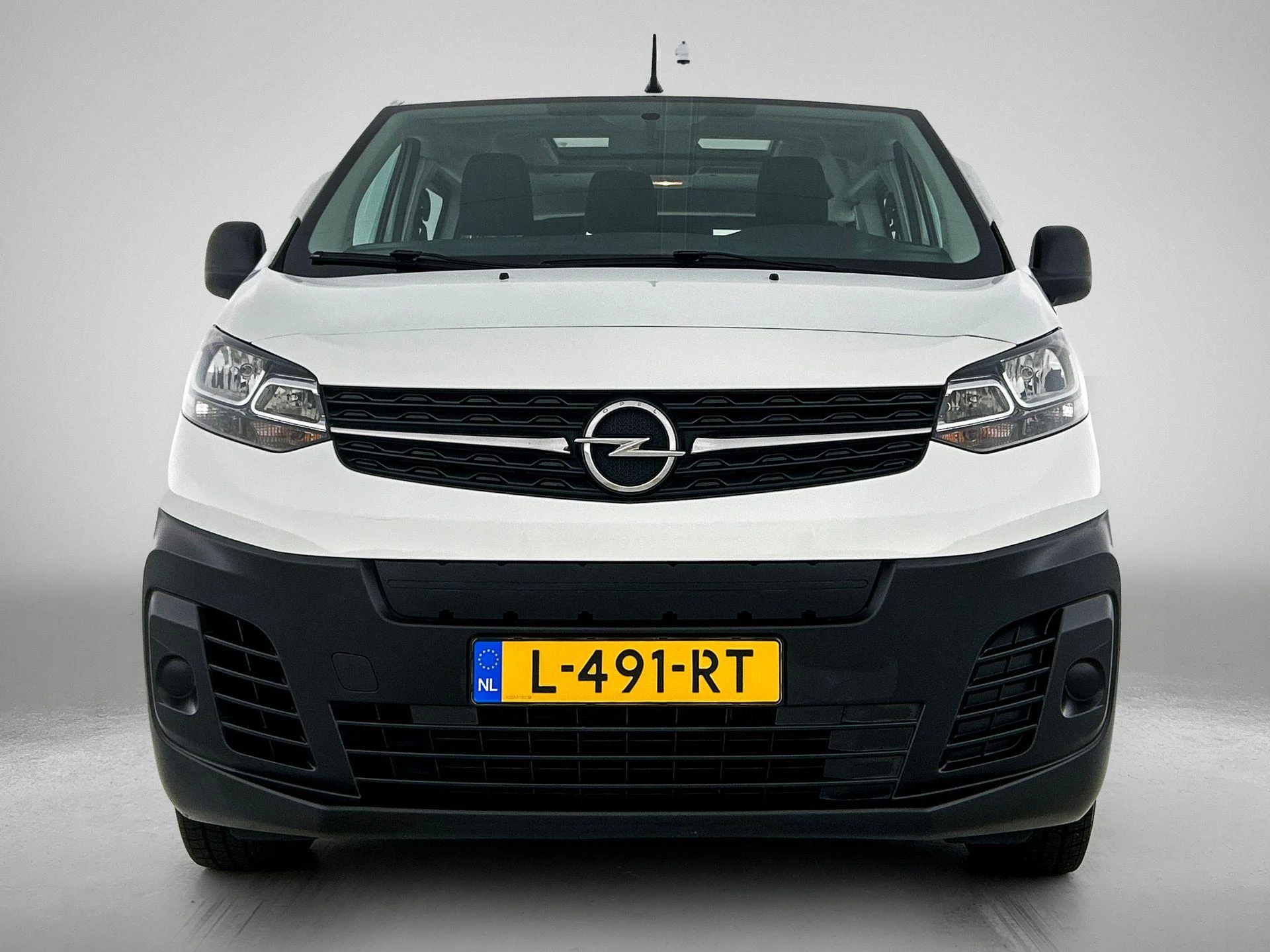 Opel-Vivaro-e-image-4